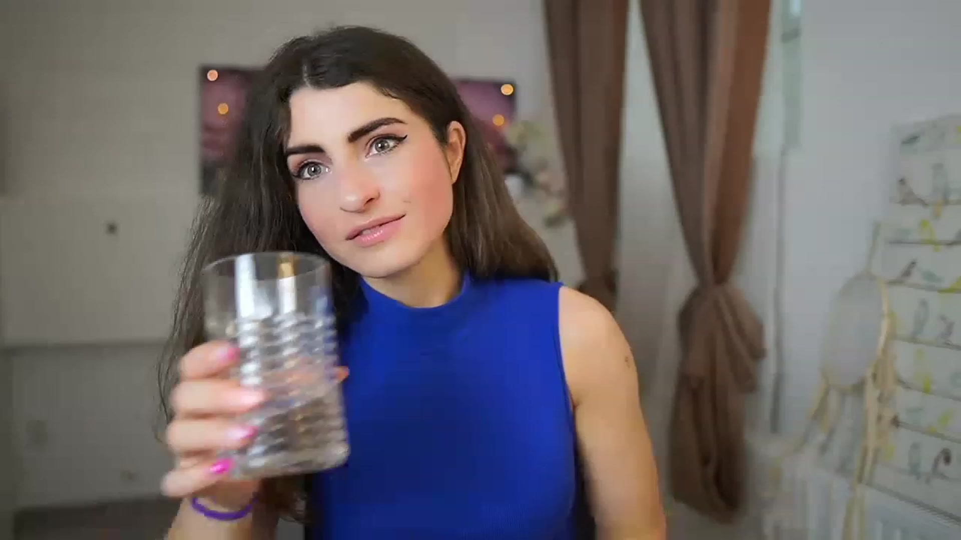 Gallery image thumbnail from EVA__LOVIA_'s myfreecams stream on, 03/25/2023, 13:53 image 18 of 20