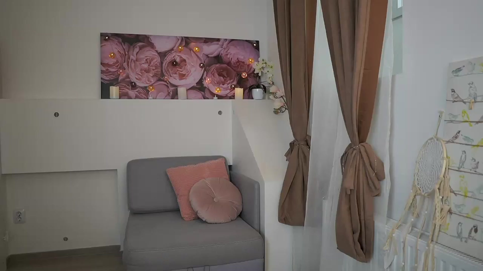 Gallery image thumbnail from EVA__LOVIA_'s myfreecams stream on, 03/25/2023, 13:53 image 16 of 20
