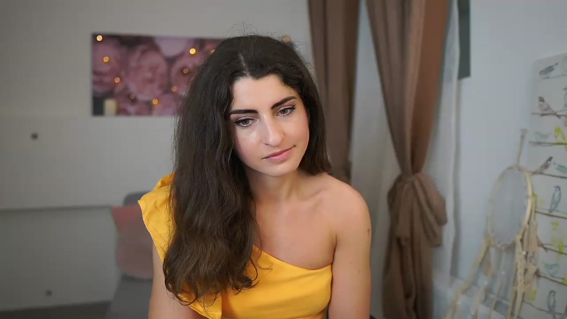 Gallery image thumbnail from EVA__LOVIA_'s myfreecams stream on, 03/27/2023, 08:55 image 19 of 20