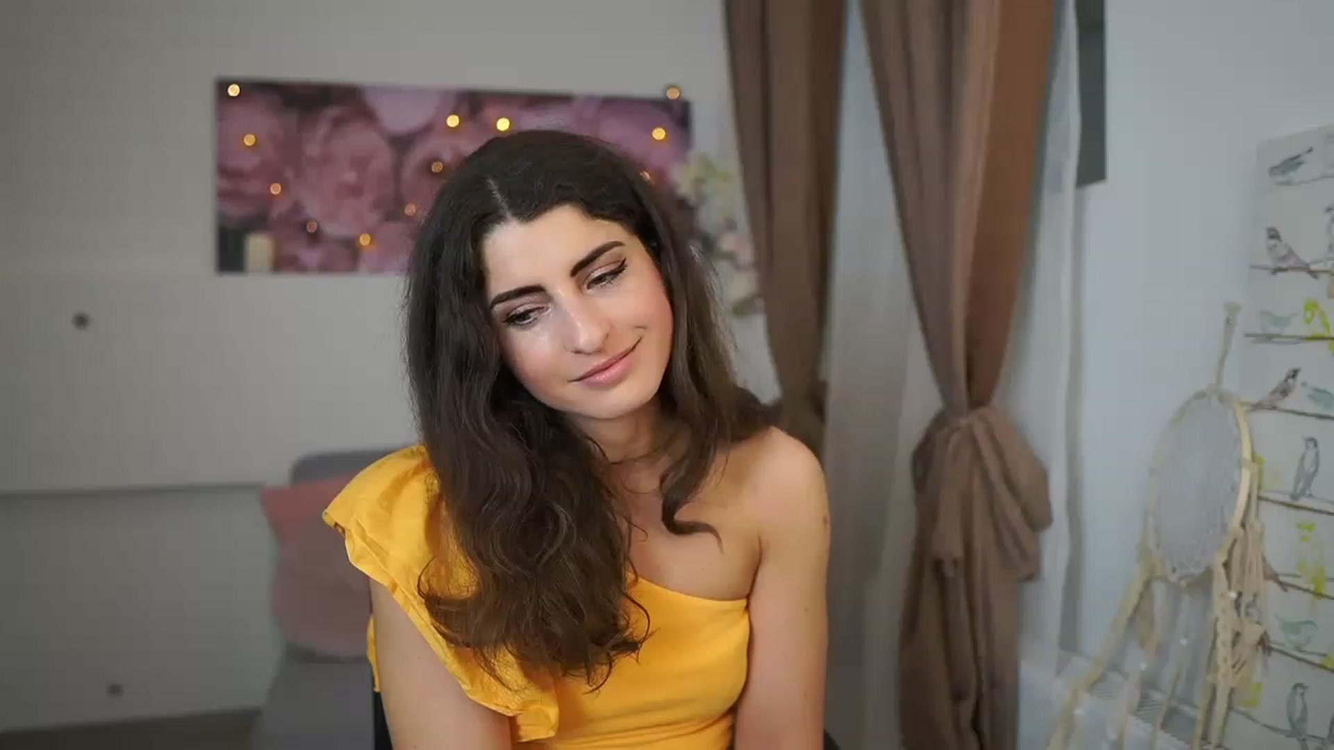 Gallery image thumbnail from EVA__LOVIA_'s myfreecams stream on, 03/27/2023, 08:55 image 8 of 20