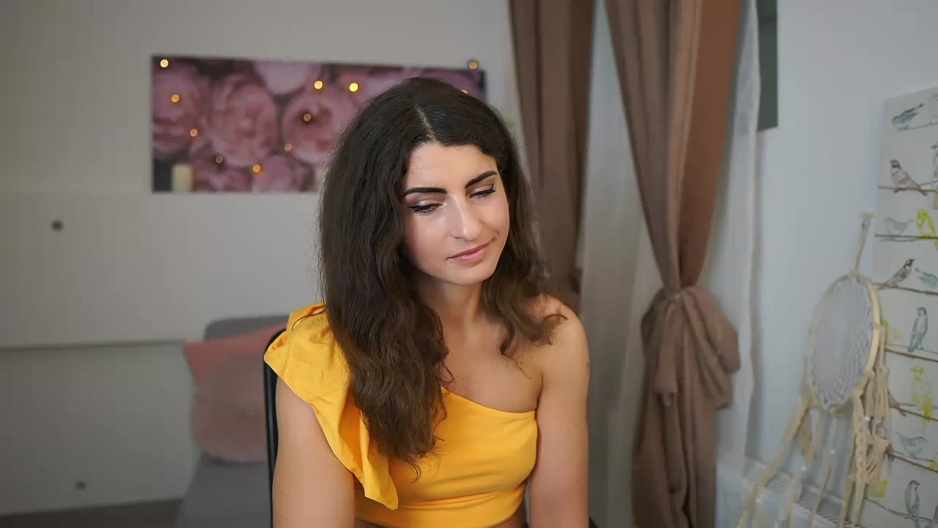 Gallery image thumbnail from EVA__LOVIA_'s myfreecams stream on, 03/27/2023, 10:32 image 6 of 20