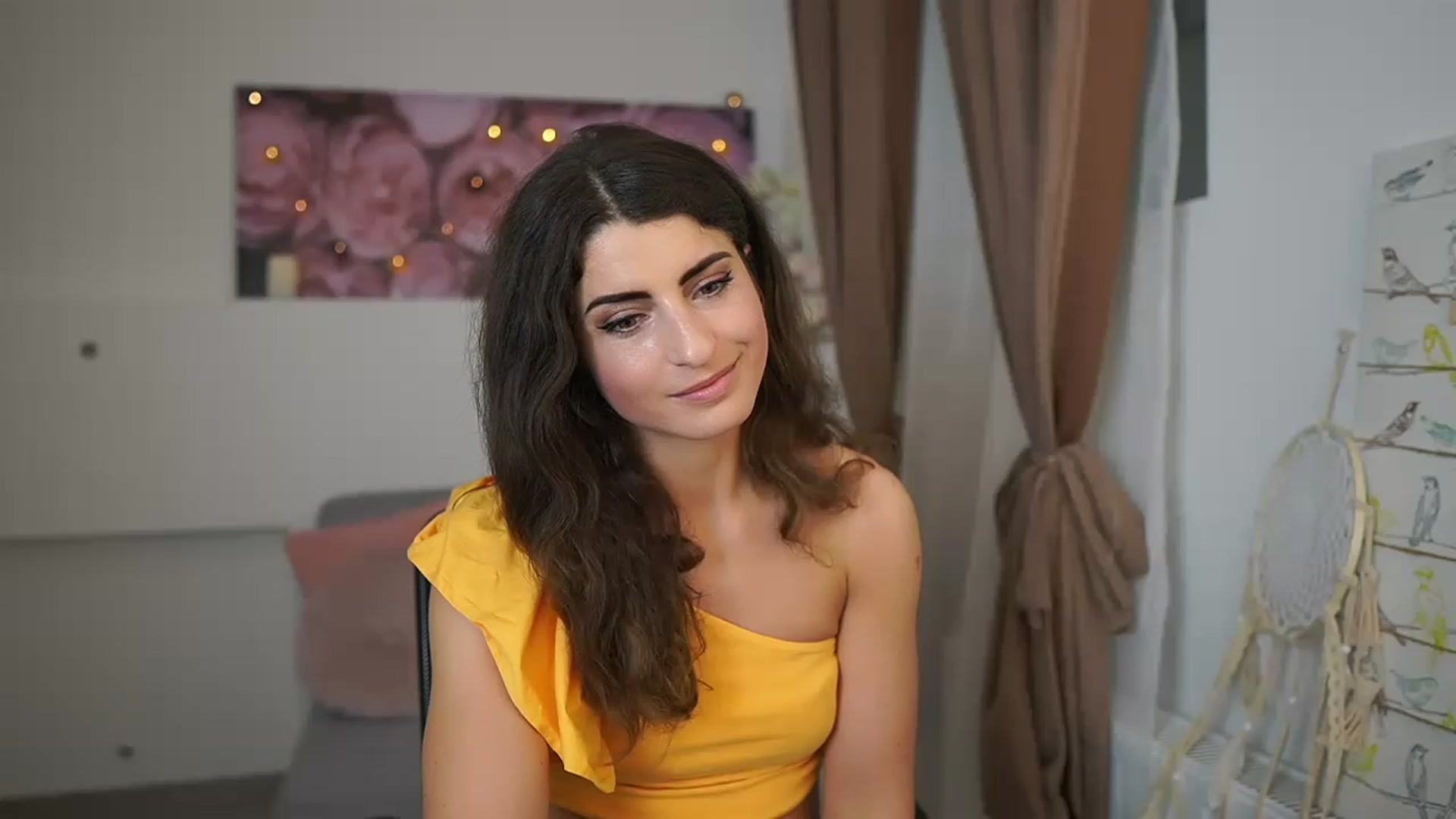 Gallery image thumbnail from EVA__LOVIA_'s myfreecams stream on, 03/27/2023, 10:32 image 5 of 20