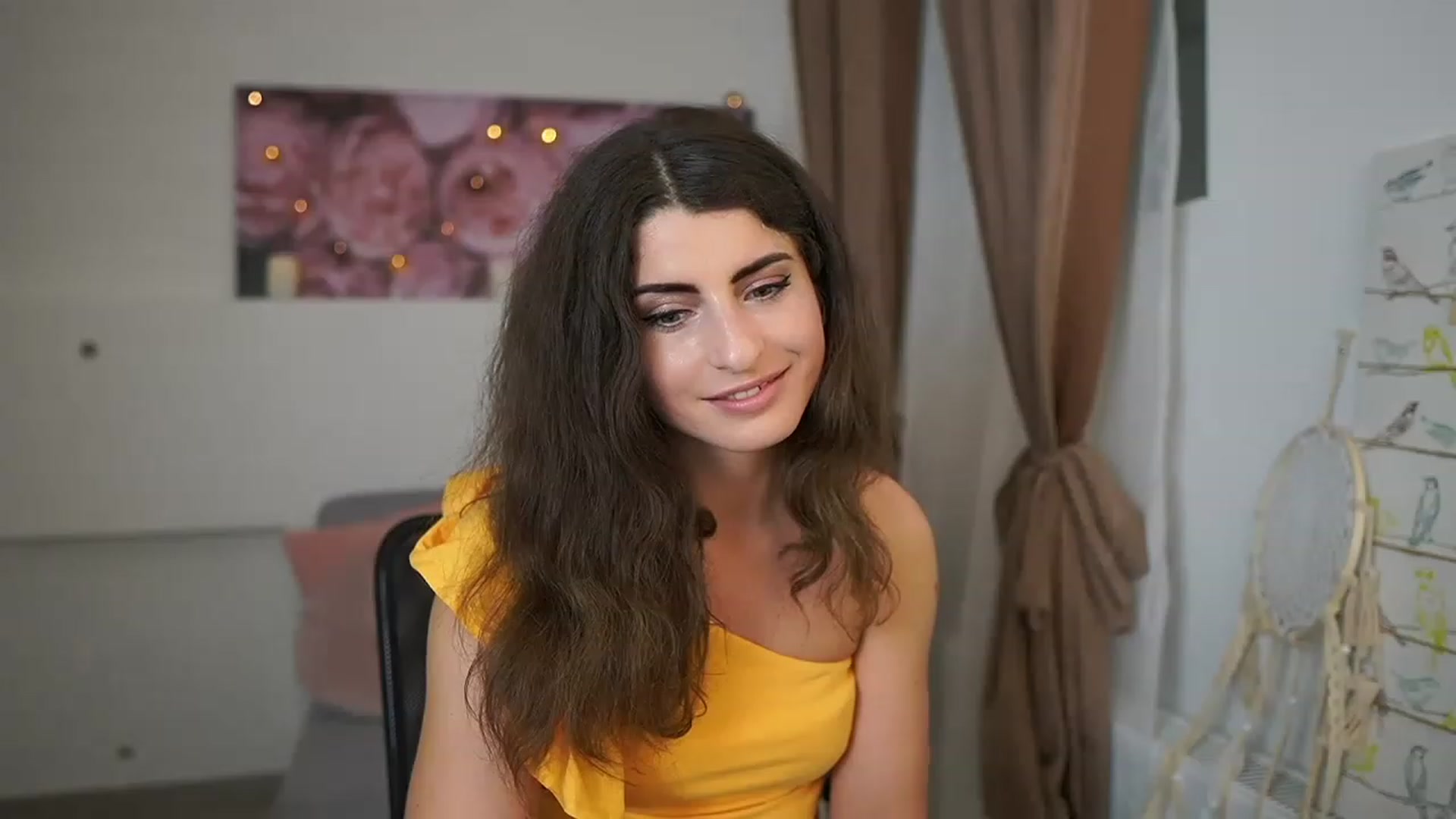 Gallery image thumbnail from EVA__LOVIA_'s myfreecams stream on, 03/27/2023, 10:32 image 2 of 20