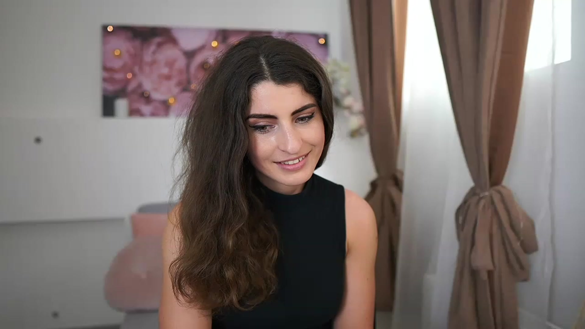 Gallery image thumbnail from EVA__LOVIA_'s myfreecams stream on, 03/28/2023, 11:57 image 11 of 20