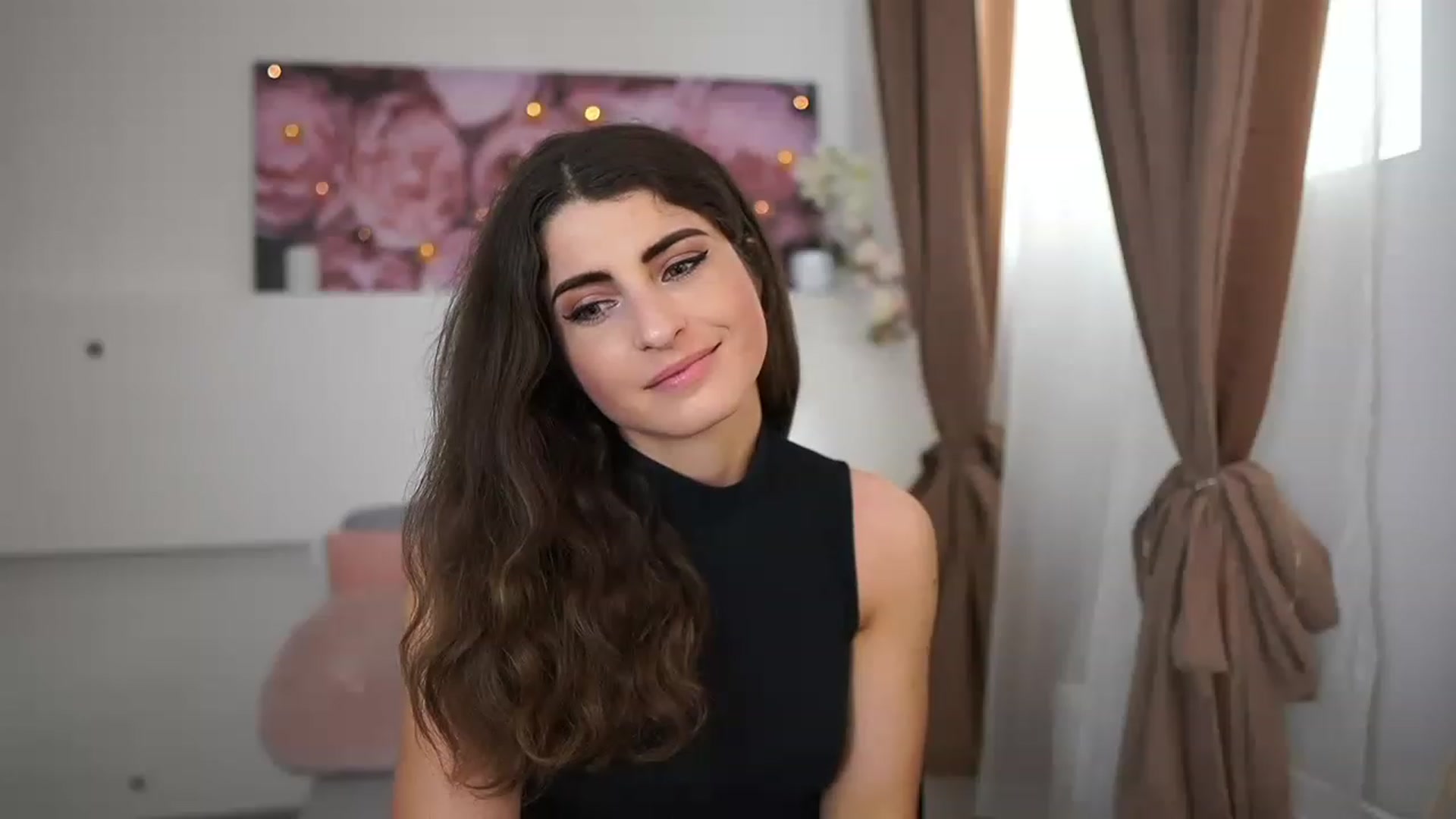 Gallery image thumbnail from EVA__LOVIA_'s myfreecams stream on, 03/28/2023, 11:57 image 14 of 20