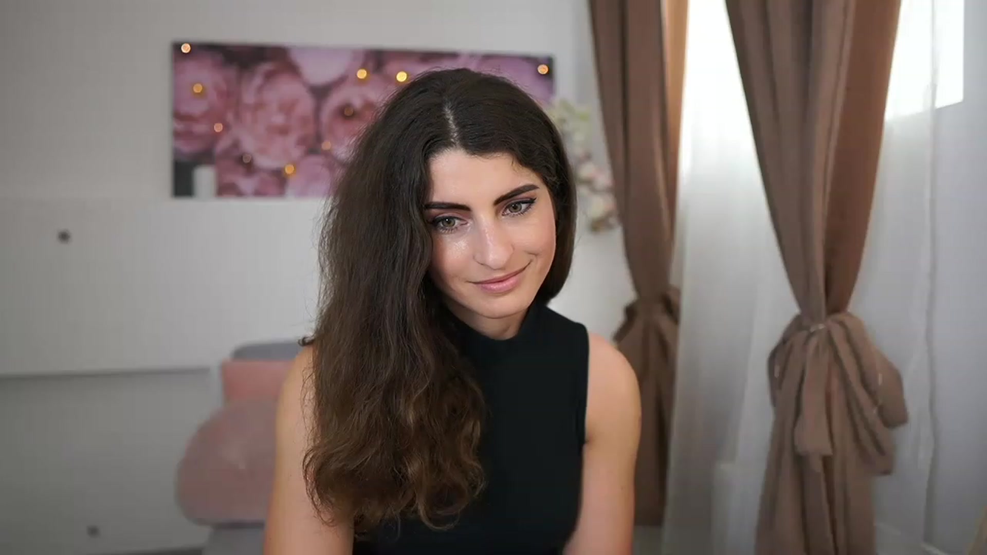 Gallery image thumbnail from EVA__LOVIA_'s myfreecams stream on, 03/28/2023, 11:57 image 18 of 20