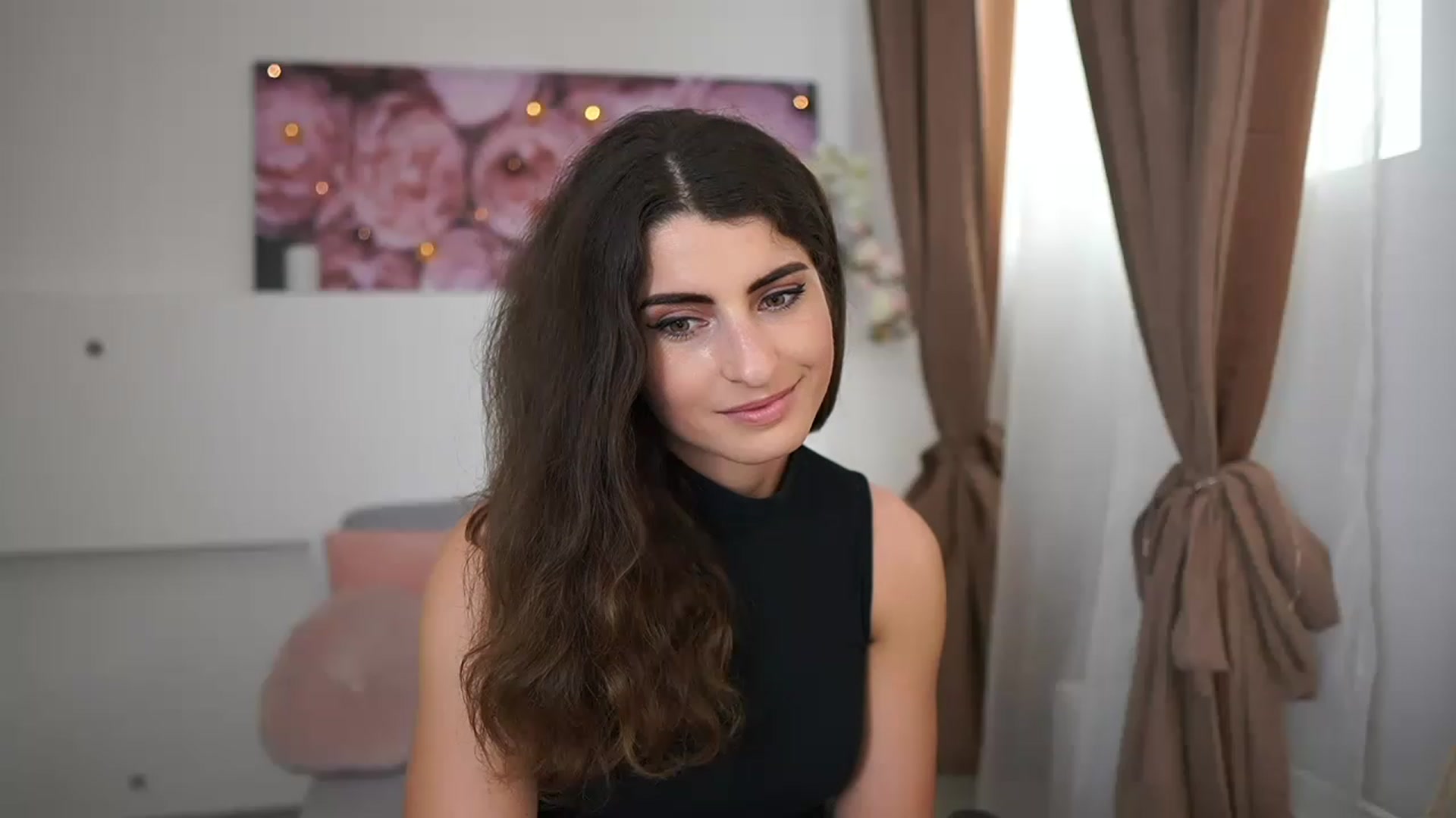 Gallery image thumbnail from EVA__LOVIA_'s myfreecams stream on, 03/28/2023, 11:57 image 15 of 20