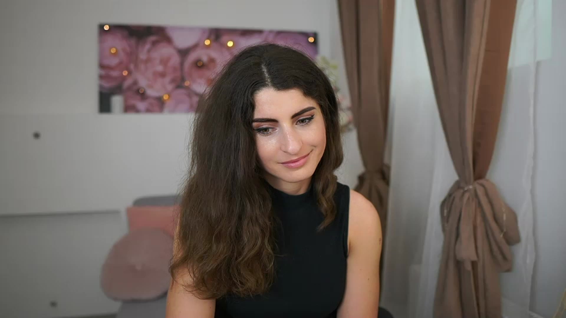 Gallery image thumbnail from EVA__LOVIA_'s myfreecams stream on, 03/28/2023, 13:01 image 12 of 20