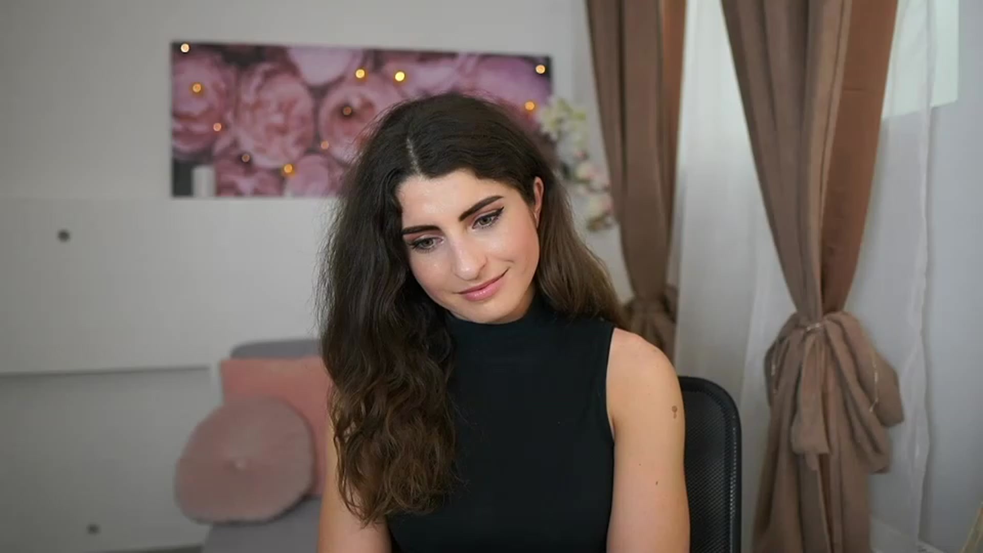 Gallery image thumbnail from EVA__LOVIA_'s myfreecams stream on, 03/28/2023, 13:01 image 5 of 20