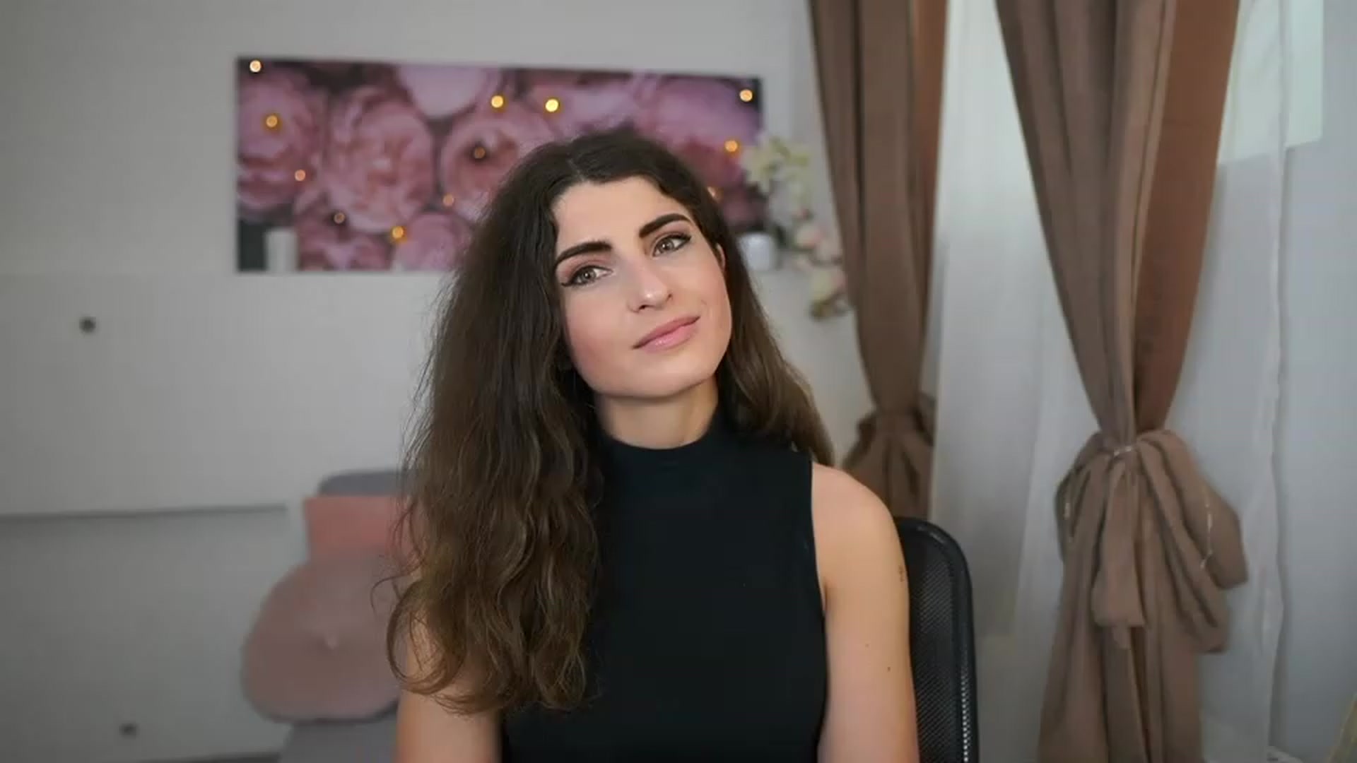 Gallery image thumbnail from EVA__LOVIA_'s myfreecams stream on, 03/28/2023, 13:01 image 4 of 20