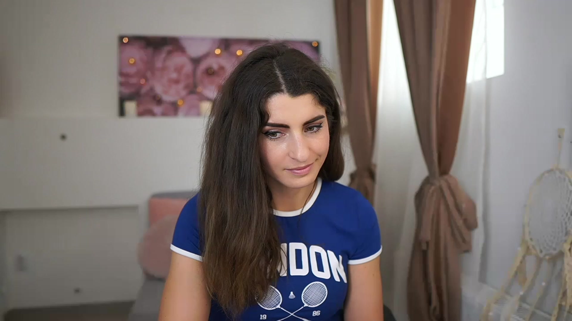 Gallery image thumbnail from EVA__LOVIA_'s myfreecams stream on, 03/31/2023, 11:30 image 16 of 20