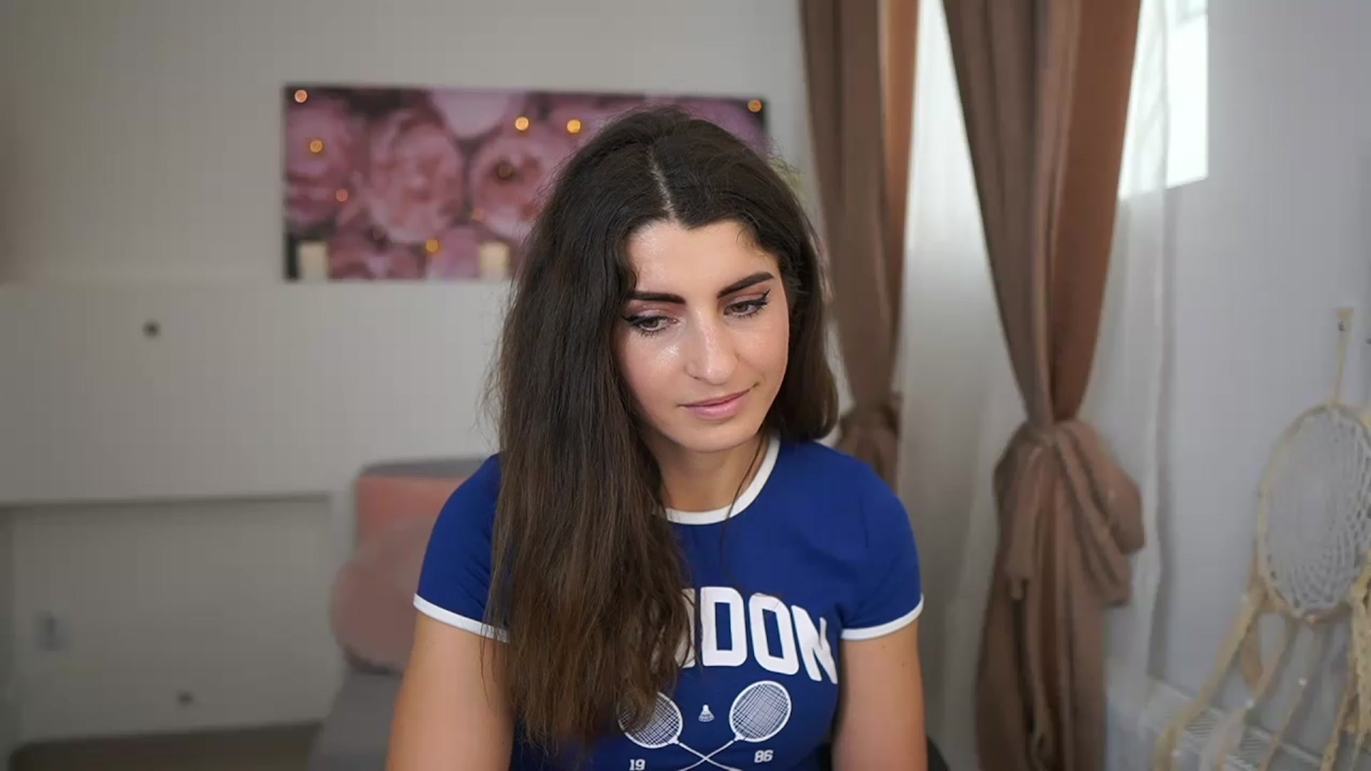 Gallery image thumbnail from EVA__LOVIA_'s myfreecams stream on, 03/31/2023, 11:30 image 17 of 20