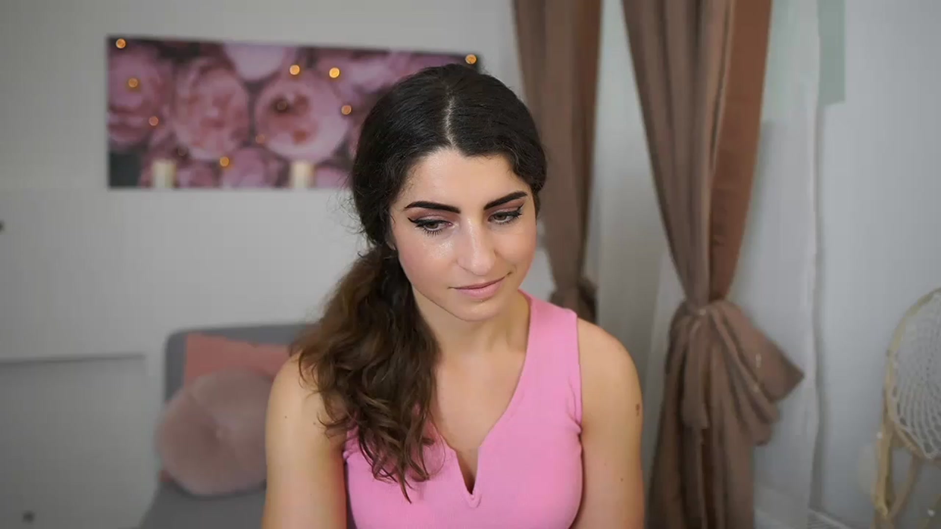 Gallery image thumbnail from EVA__LOVIA_'s myfreecams stream on, 04/03/2023, 12:22 image 20 of 20