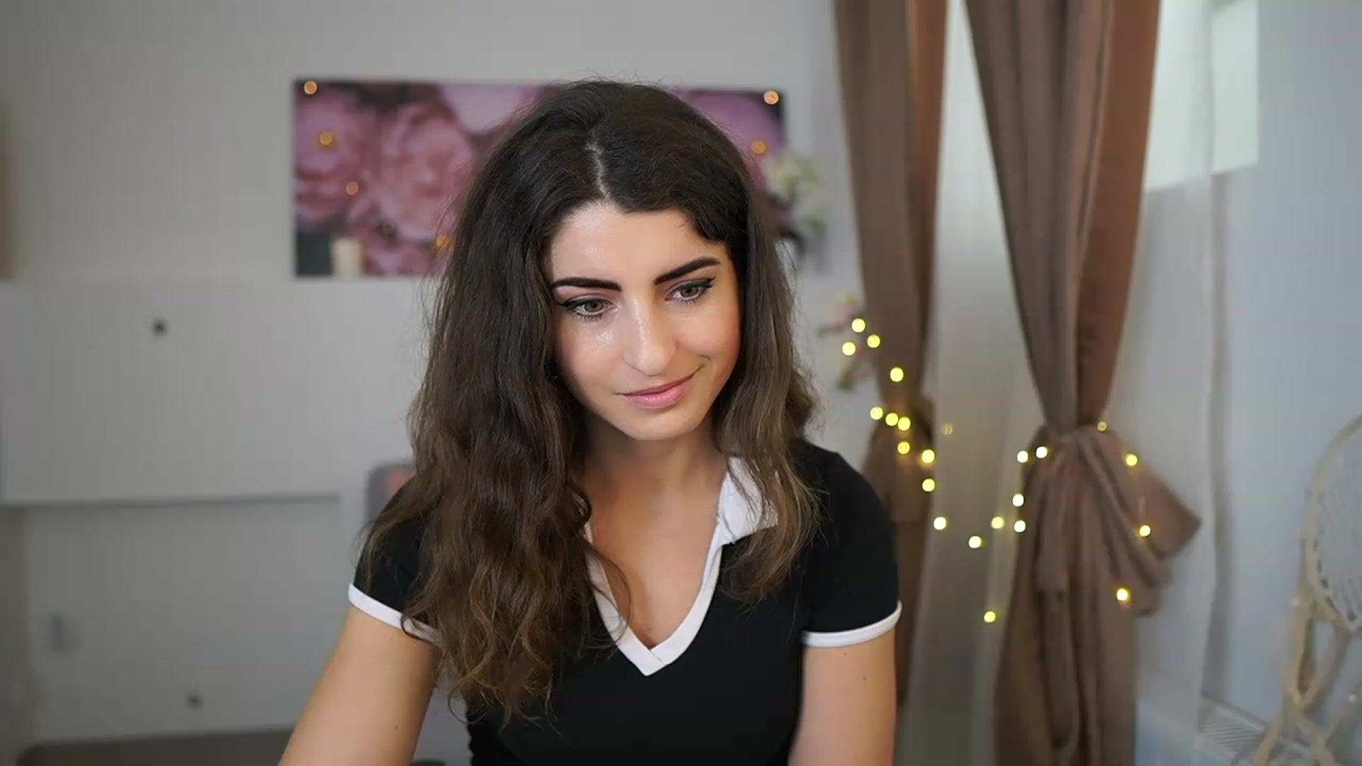 Gallery image thumbnail from EVA__LOVIA_'s myfreecams stream on, 04/04/2023, 10:36 image 14 of 20