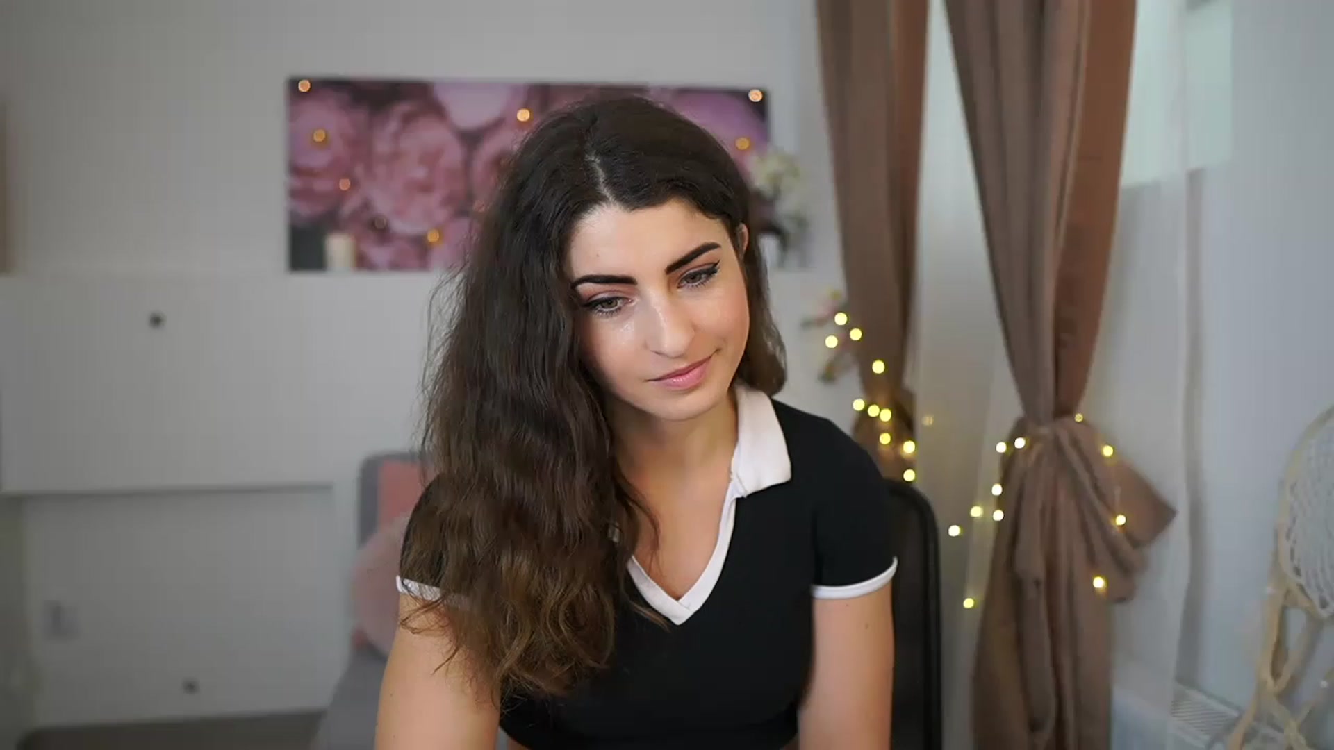 Gallery image thumbnail from EVA__LOVIA_'s myfreecams stream on, 04/04/2023, 10:36 image 2 of 20