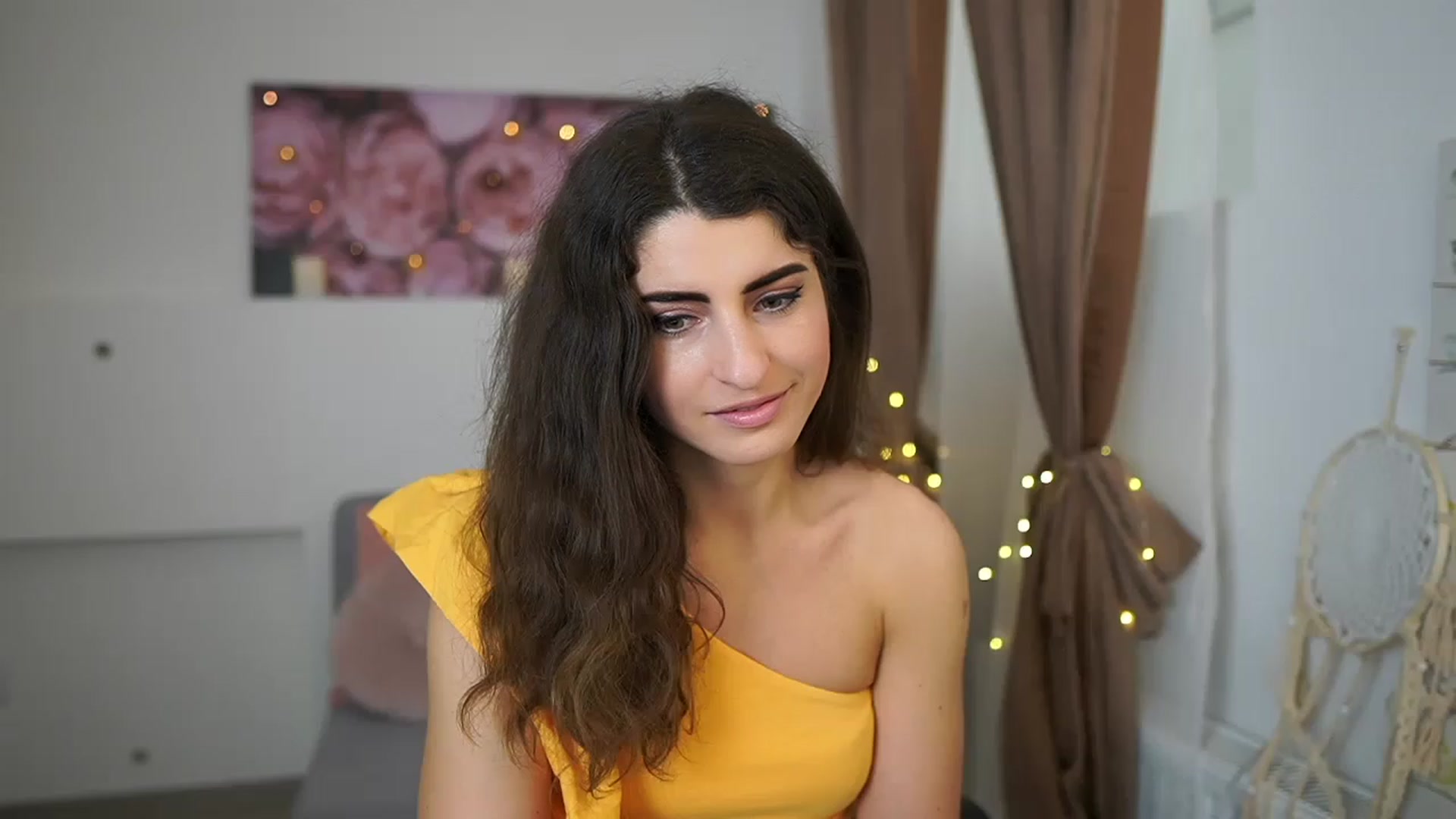 Gallery image thumbnail from EVA__LOVIA_'s myfreecams stream on, 04/05/2023, 08:58 image 13 of 20