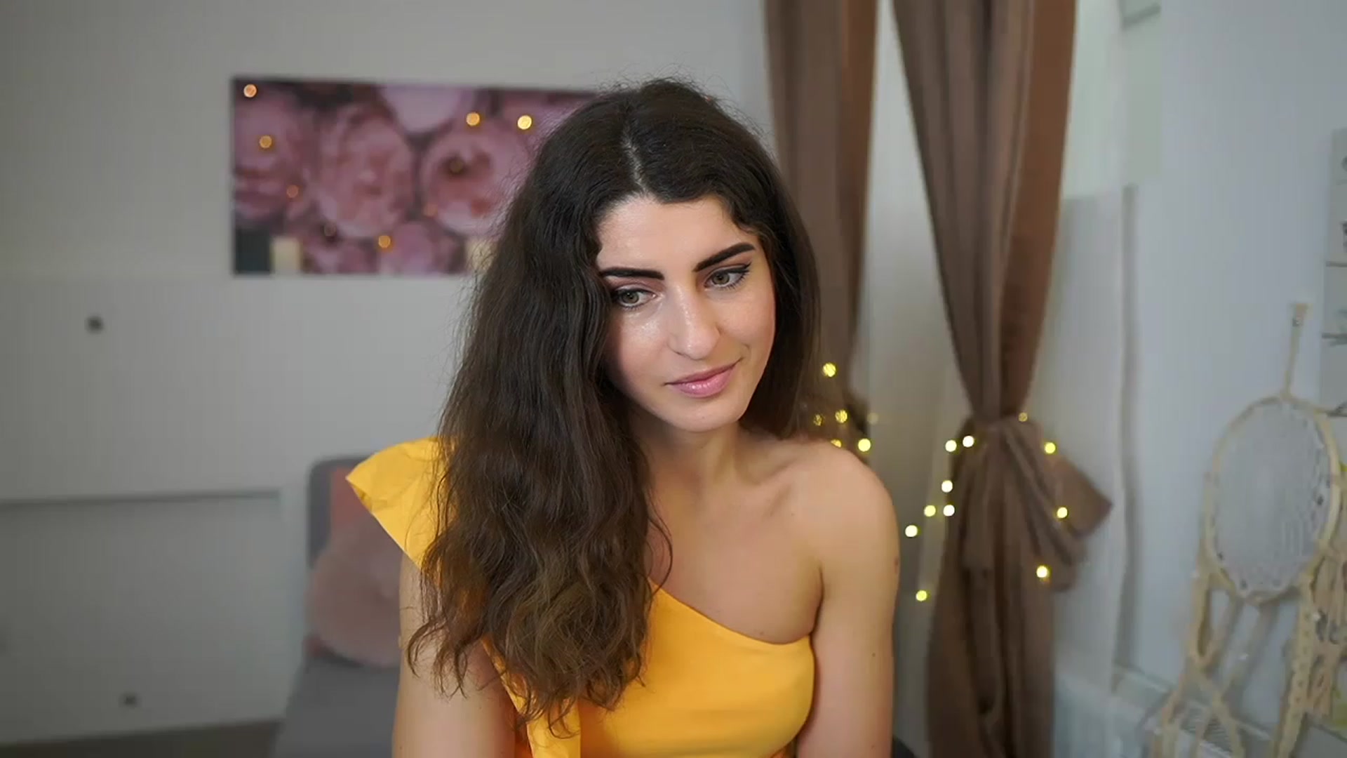 Gallery image thumbnail from EVA__LOVIA_'s myfreecams stream on, 04/05/2023, 08:58 image 16 of 20
