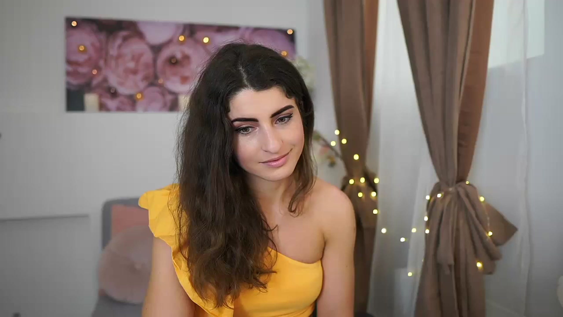 Gallery image thumbnail from EVA__LOVIA_'s myfreecams stream on, 04/05/2023, 11:34 image 4 of 20
