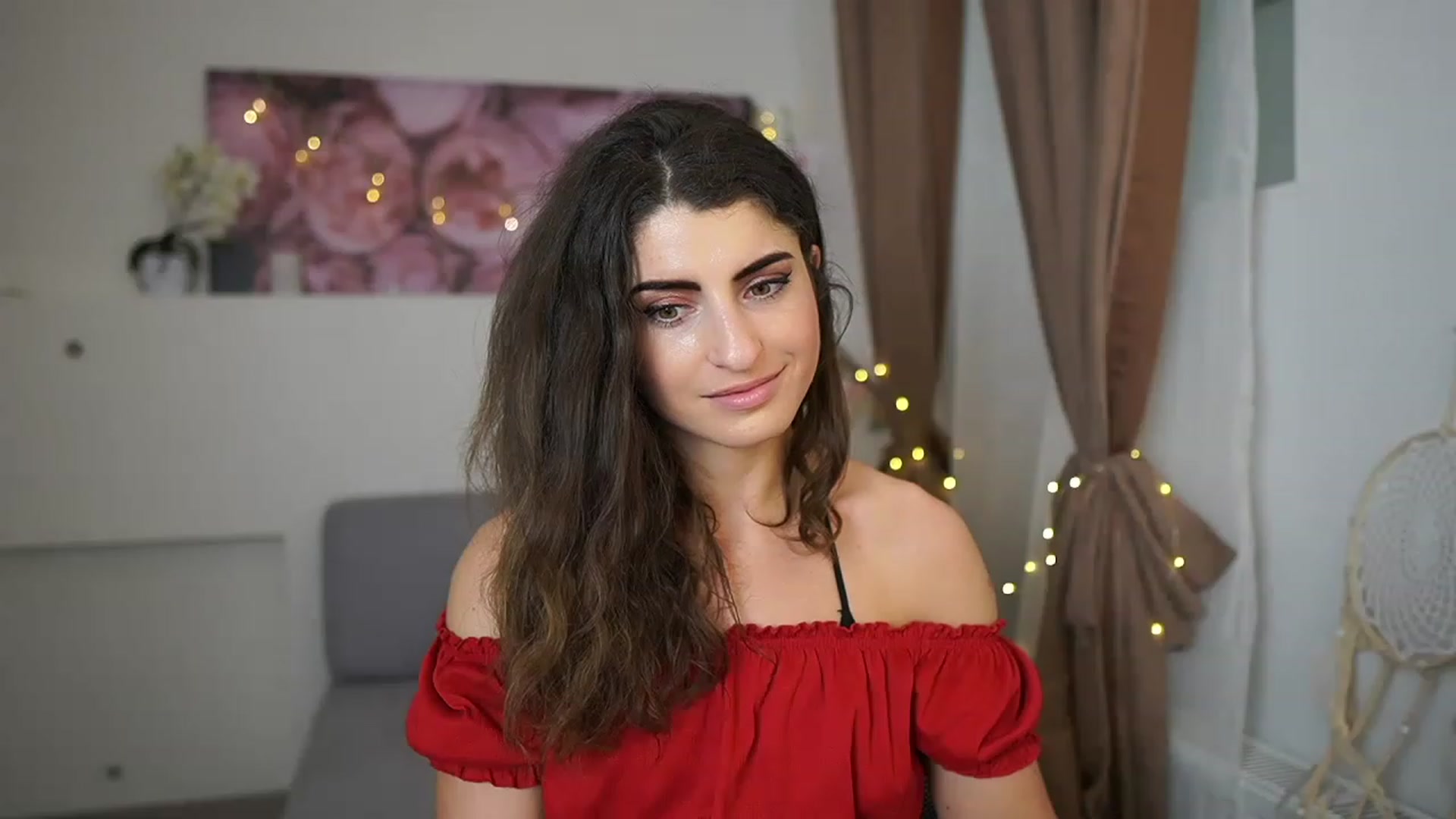 Gallery image thumbnail from EVA__LOVIA_'s myfreecams stream on, 04/07/2023, 12:30 image 1 of 20