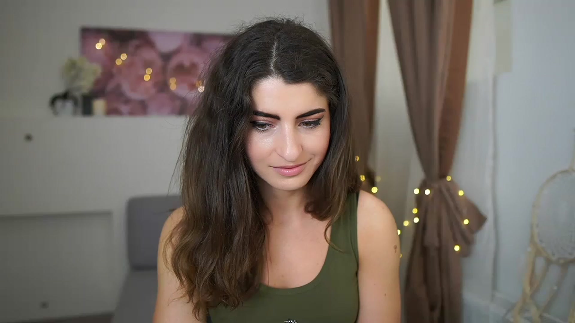 Gallery image thumbnail from EVA__LOVIA_'s myfreecams stream on, 04/12/2023, 09:11 image 4 of 20