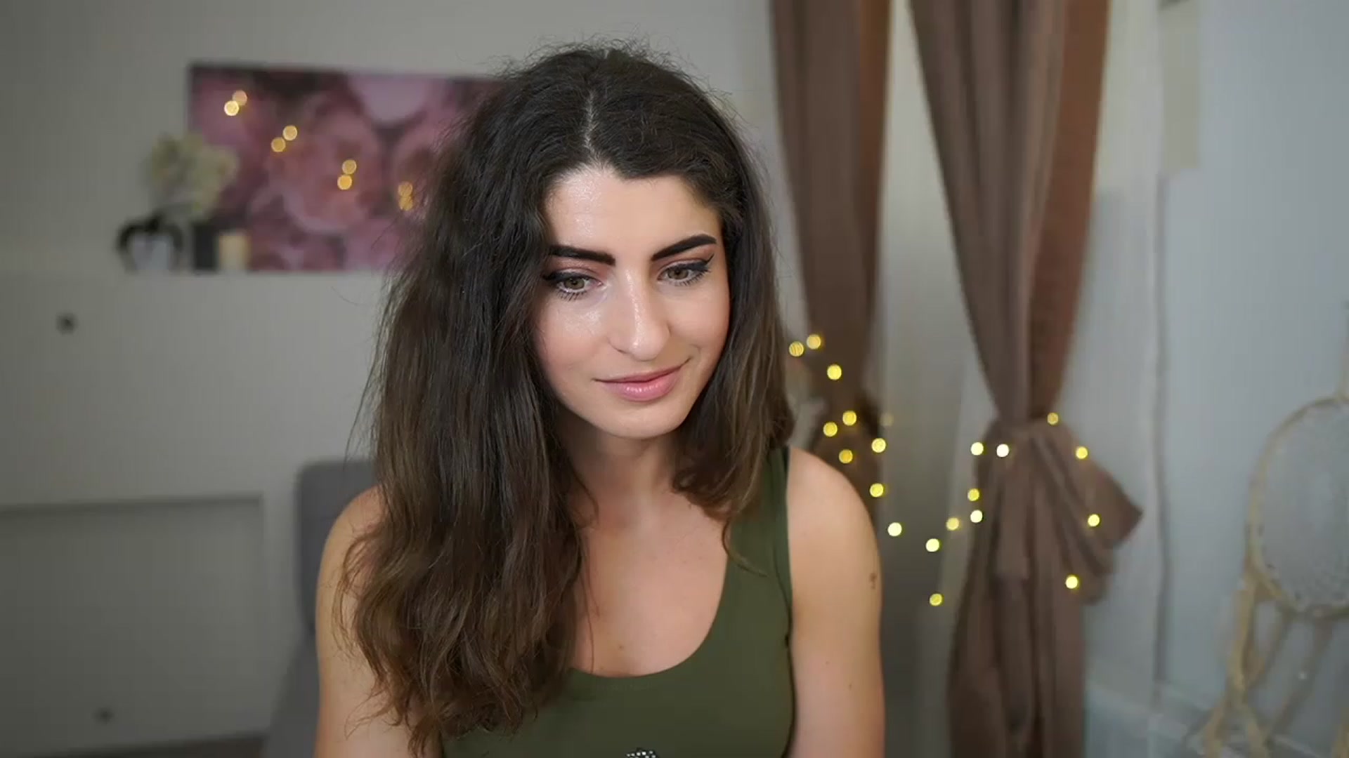 Gallery image thumbnail from EVA__LOVIA_'s myfreecams stream on, 04/12/2023, 09:11 image 9 of 20