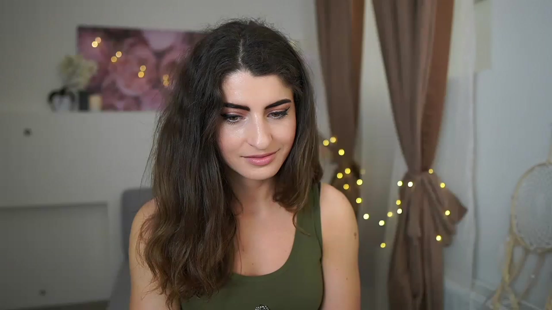 Gallery image thumbnail from EVA__LOVIA_'s myfreecams stream on, 04/12/2023, 09:11 image 10 of 20