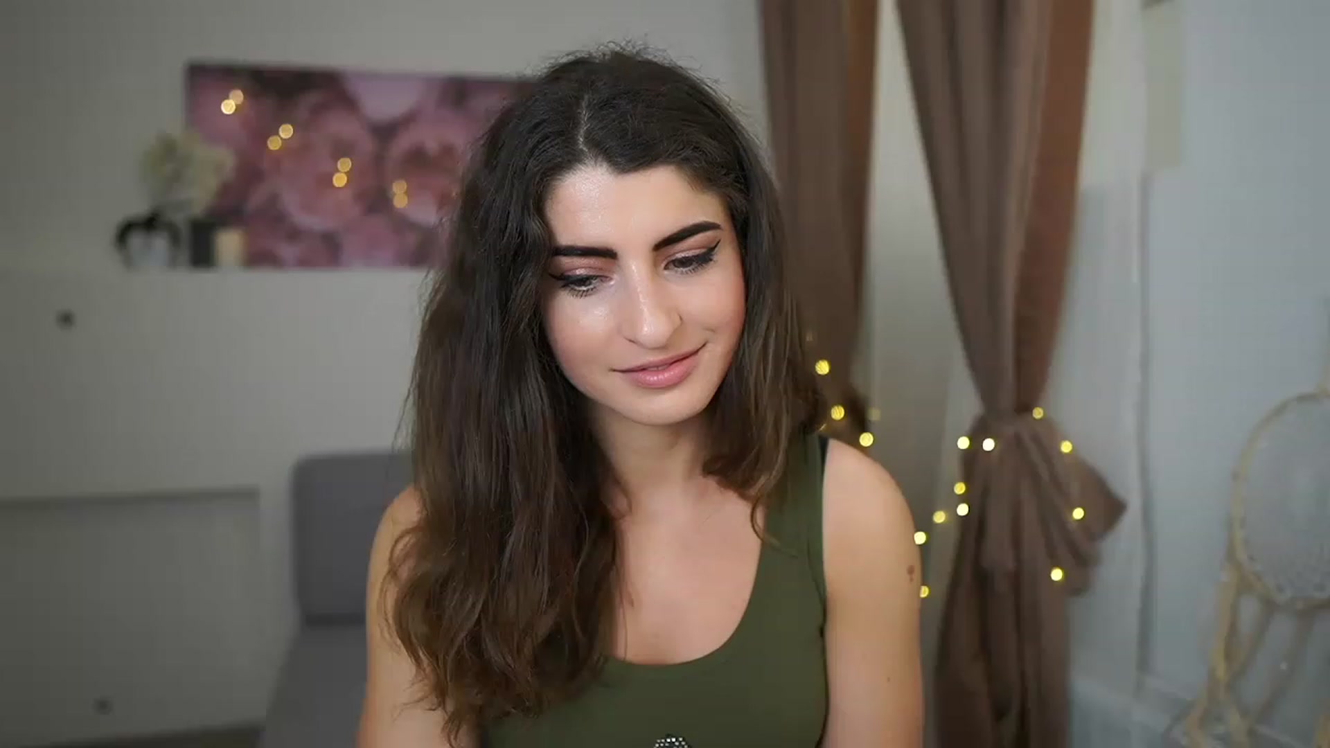 Gallery image thumbnail from EVA__LOVIA_'s myfreecams stream on, 04/12/2023, 09:11 image 6 of 20
