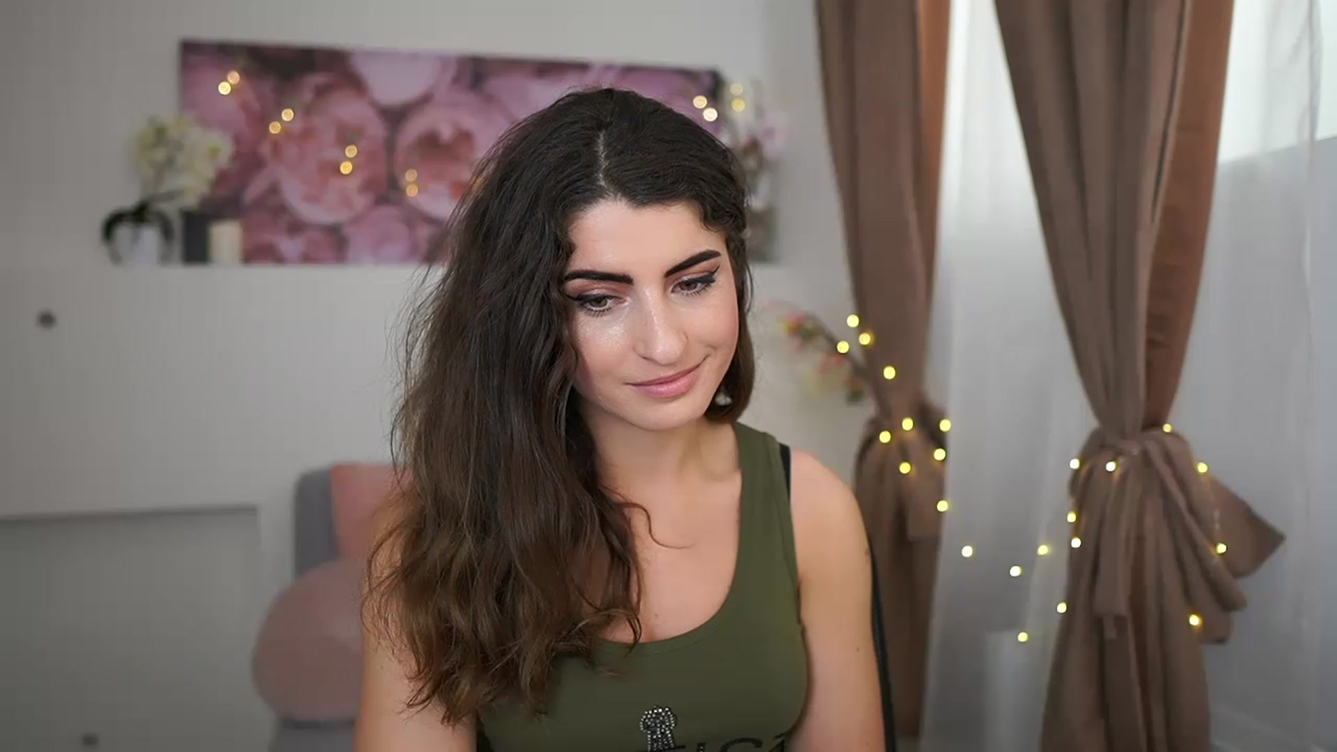 Gallery image thumbnail from EVA__LOVIA_'s myfreecams stream on, 04/12/2023, 12:06 image 20 of 20