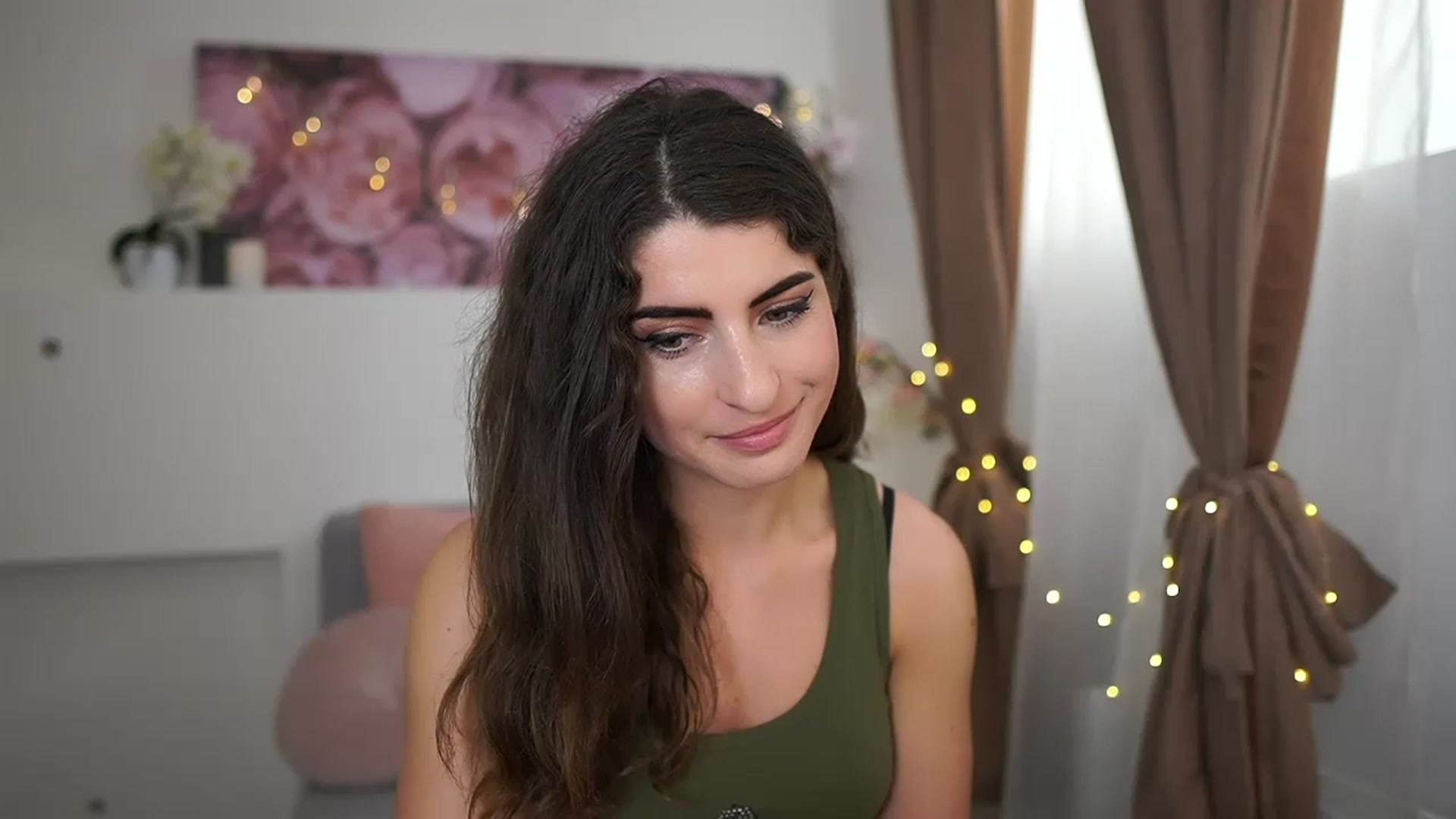 Gallery image thumbnail from EVA__LOVIA_'s myfreecams stream on, 04/12/2023, 12:06 image 11 of 20