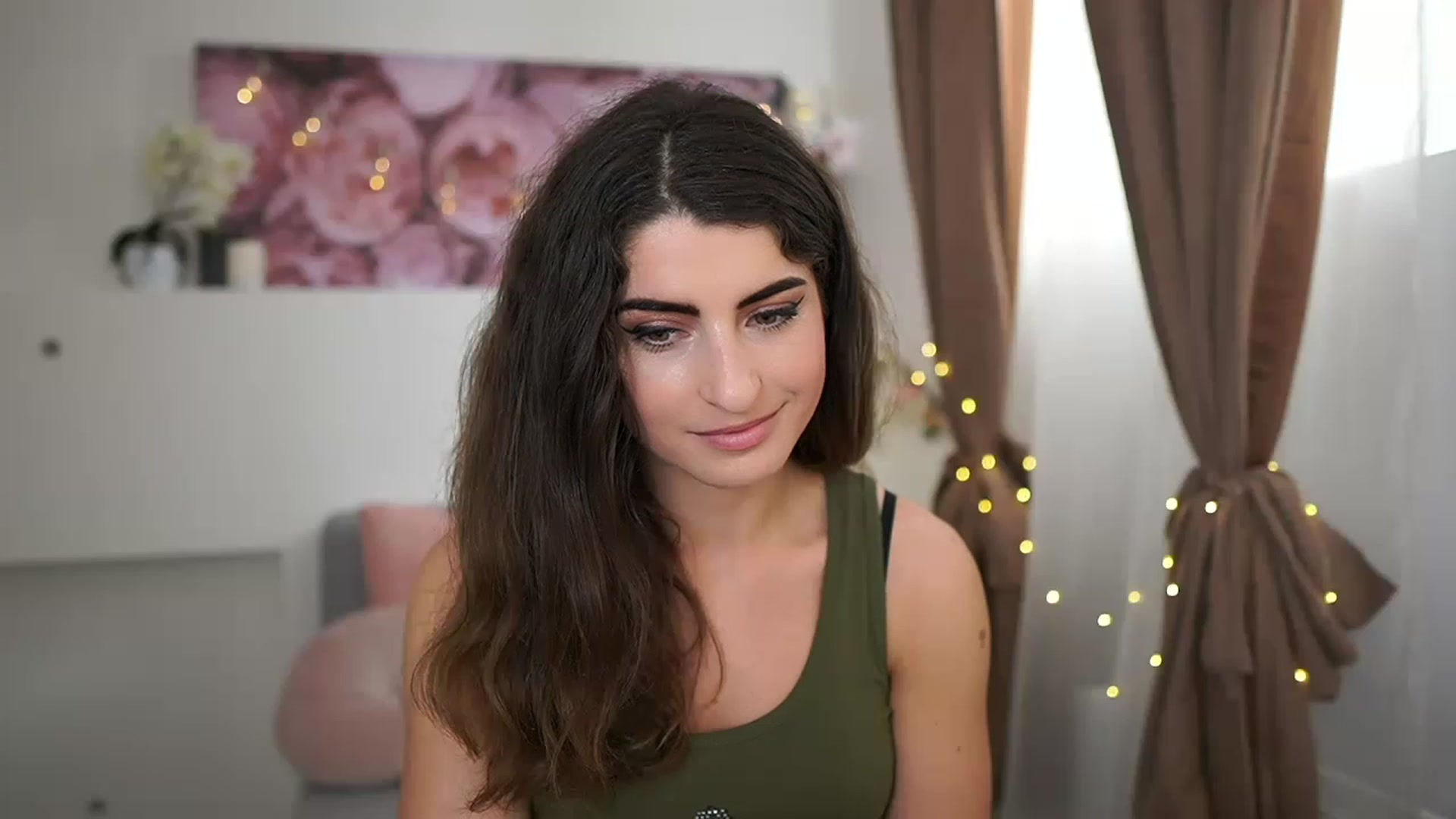 Gallery image thumbnail from EVA__LOVIA_'s myfreecams stream on, 04/12/2023, 12:06 image 2 of 20