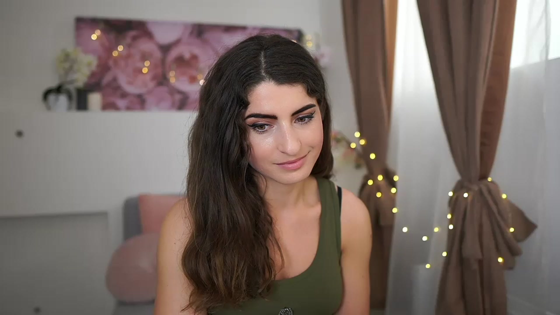 Gallery image thumbnail from EVA__LOVIA_'s myfreecams stream on, 04/12/2023, 12:06 image 13 of 20