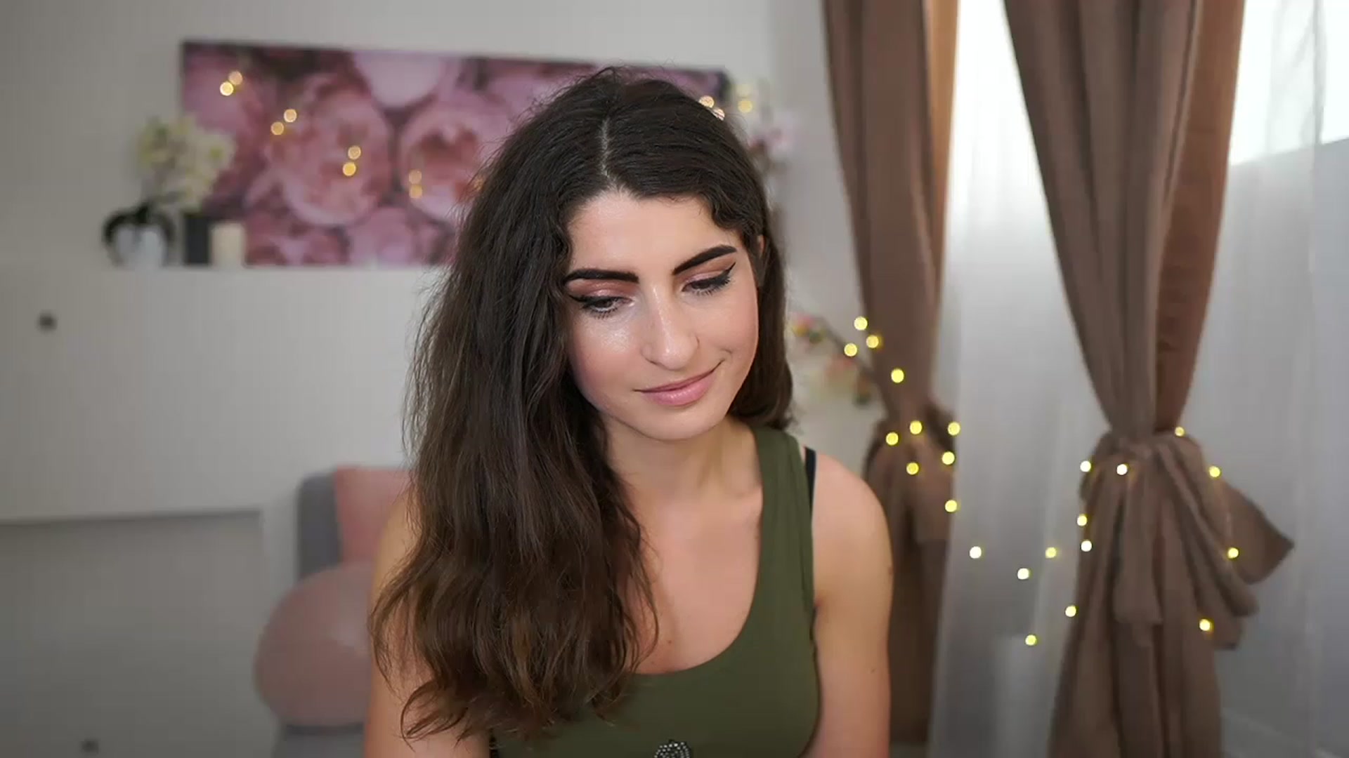 Gallery image thumbnail from EVA__LOVIA_'s myfreecams stream on, 04/12/2023, 12:06 image 12 of 20