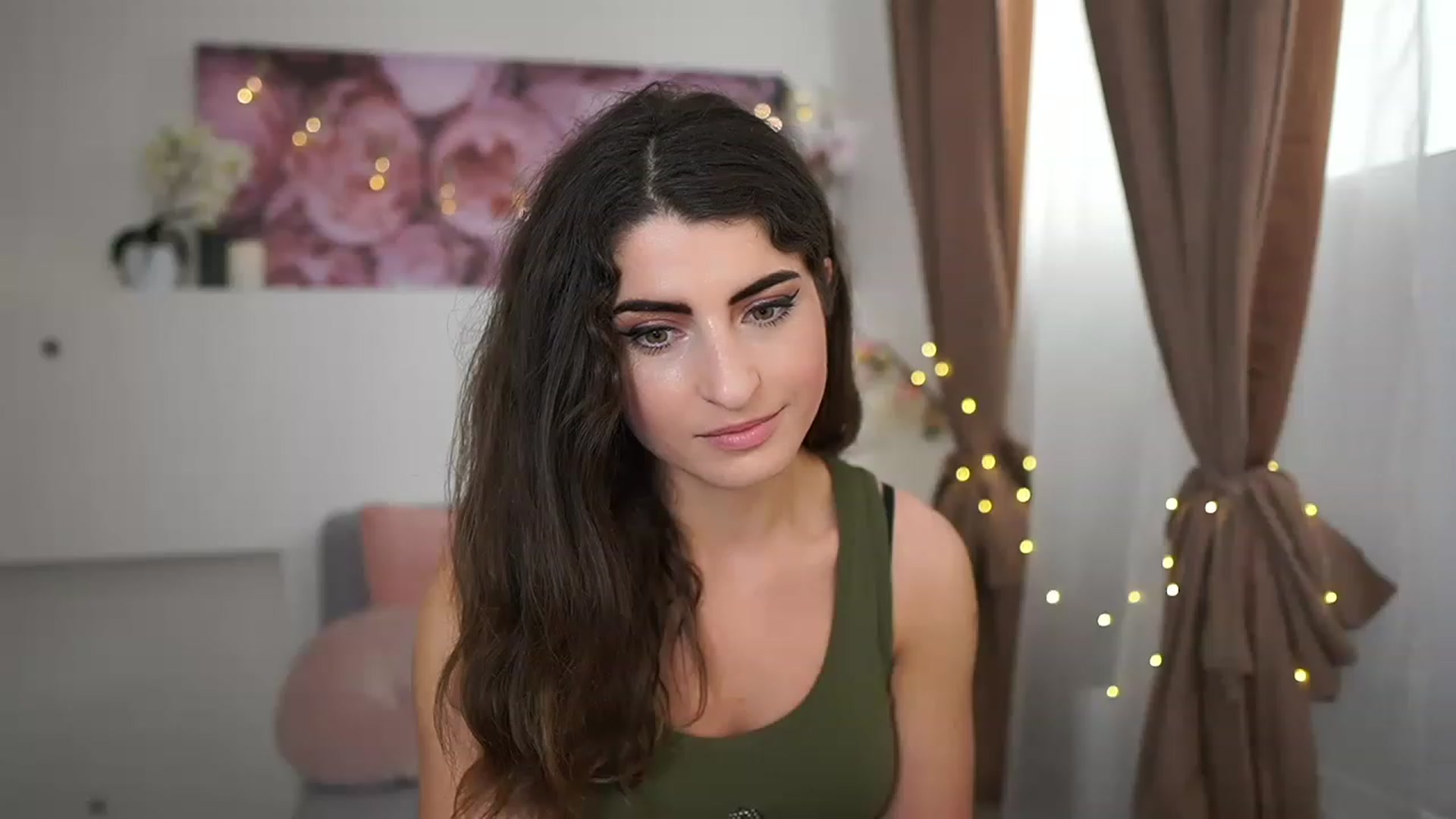 Gallery image thumbnail from EVA__LOVIA_'s myfreecams stream on, 04/12/2023, 12:06 image 10 of 20