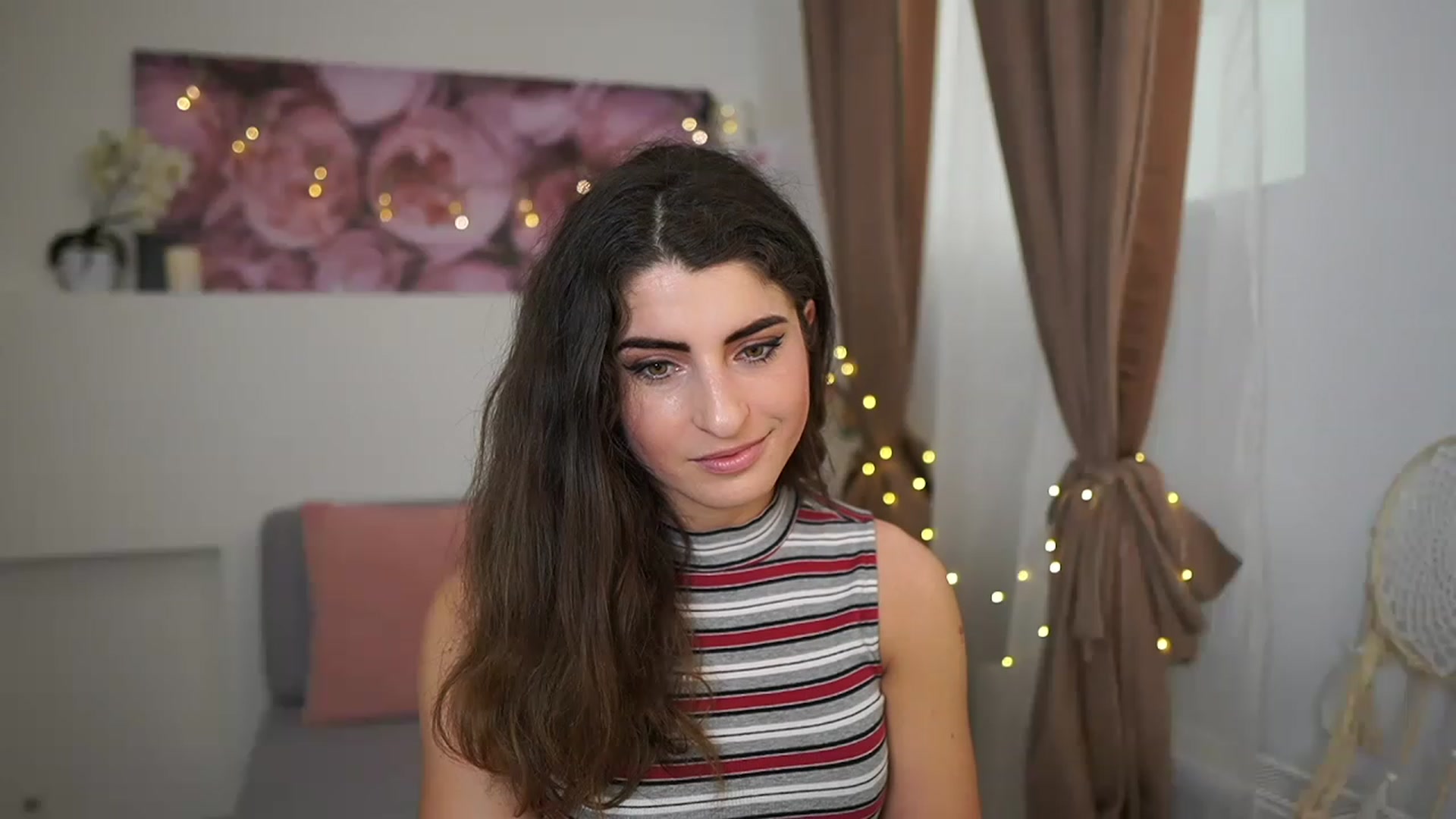 Gallery image thumbnail from EVA__LOVIA_'s myfreecams stream on, 04/13/2023, 09:30 image 18 of 20