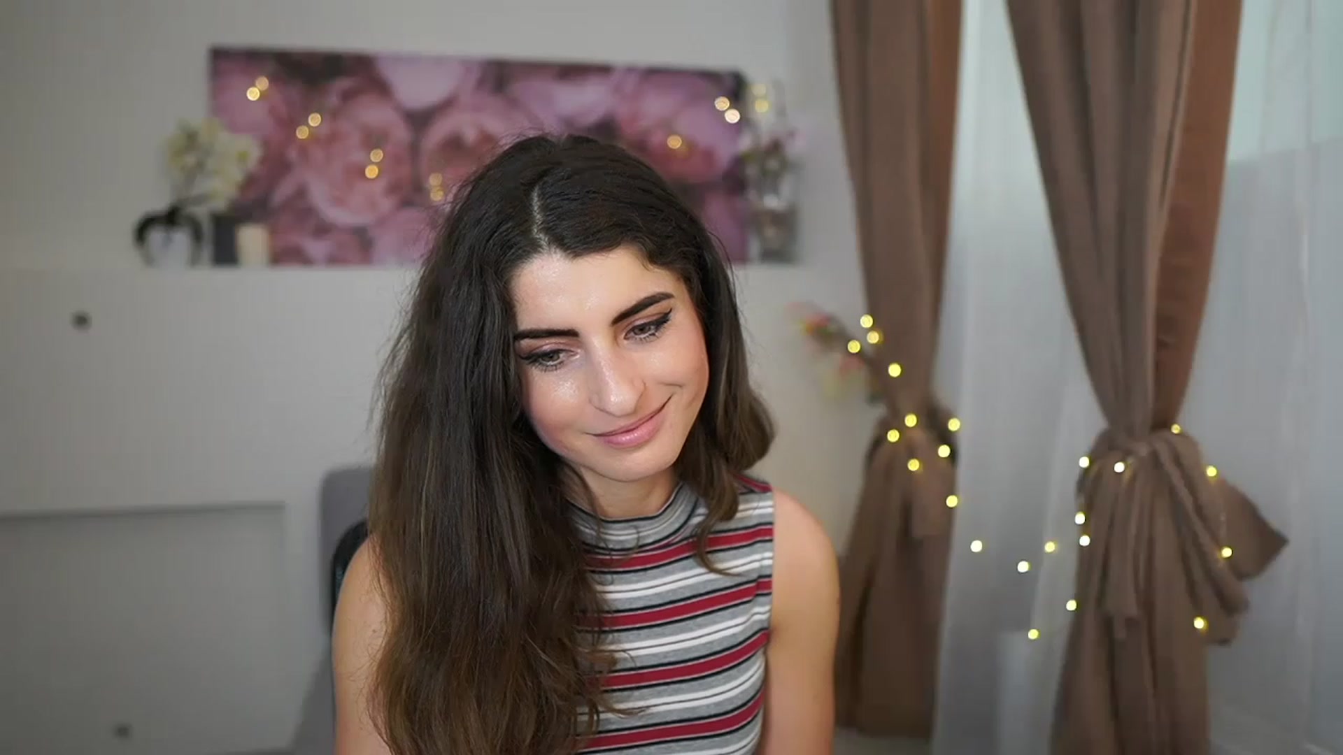 Gallery image thumbnail from EVA__LOVIA_'s myfreecams stream on, 04/13/2023, 11:37 image 3 of 20