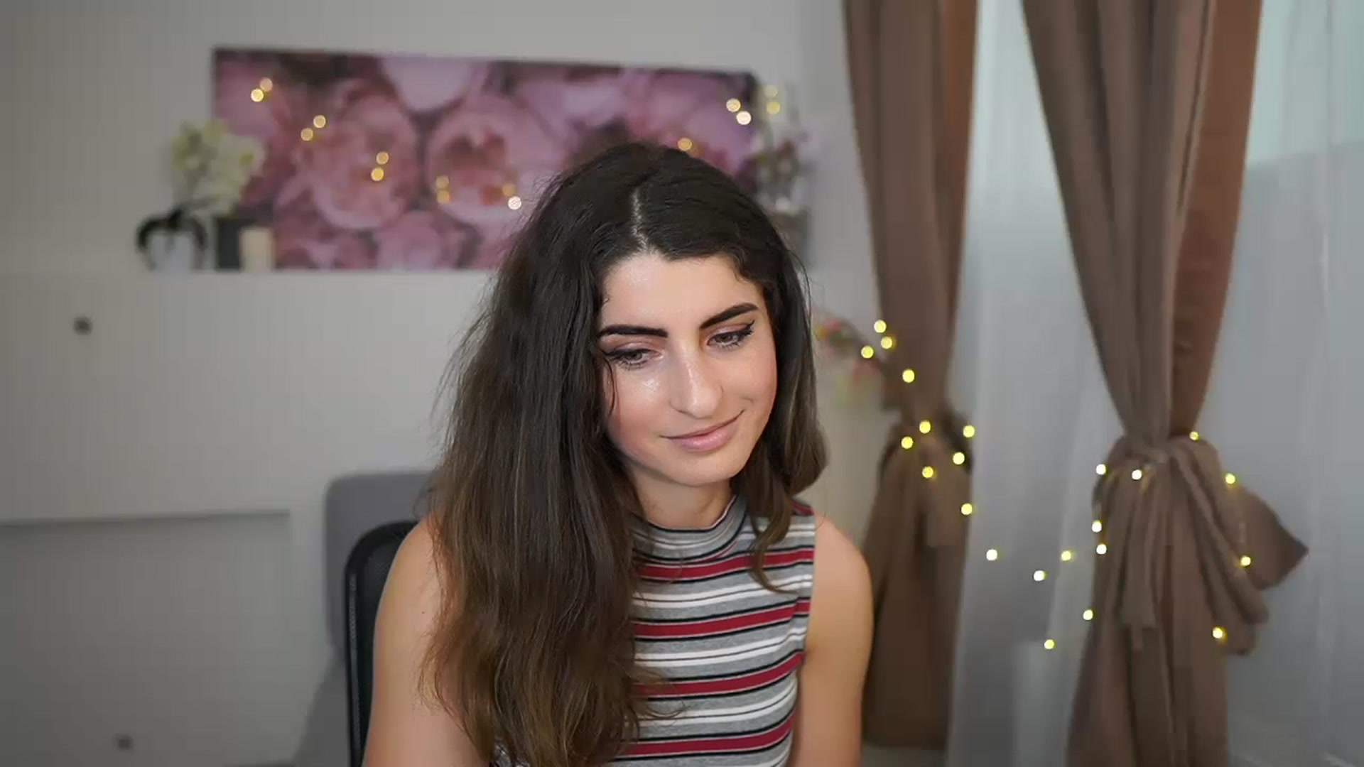 Gallery image thumbnail from EVA__LOVIA_'s myfreecams stream on, 04/13/2023, 11:37 image 7 of 20