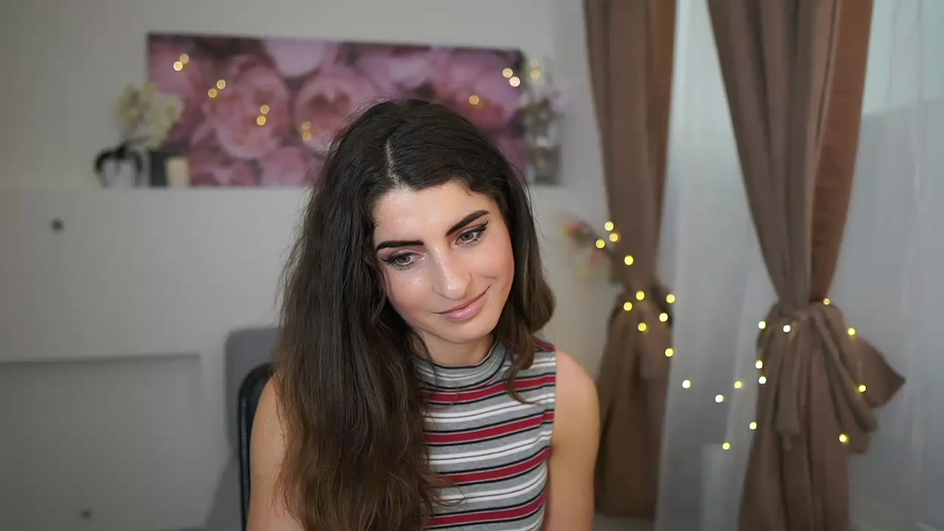 Gallery image thumbnail from EVA__LOVIA_'s myfreecams stream on, 04/13/2023, 11:37 image 6 of 20