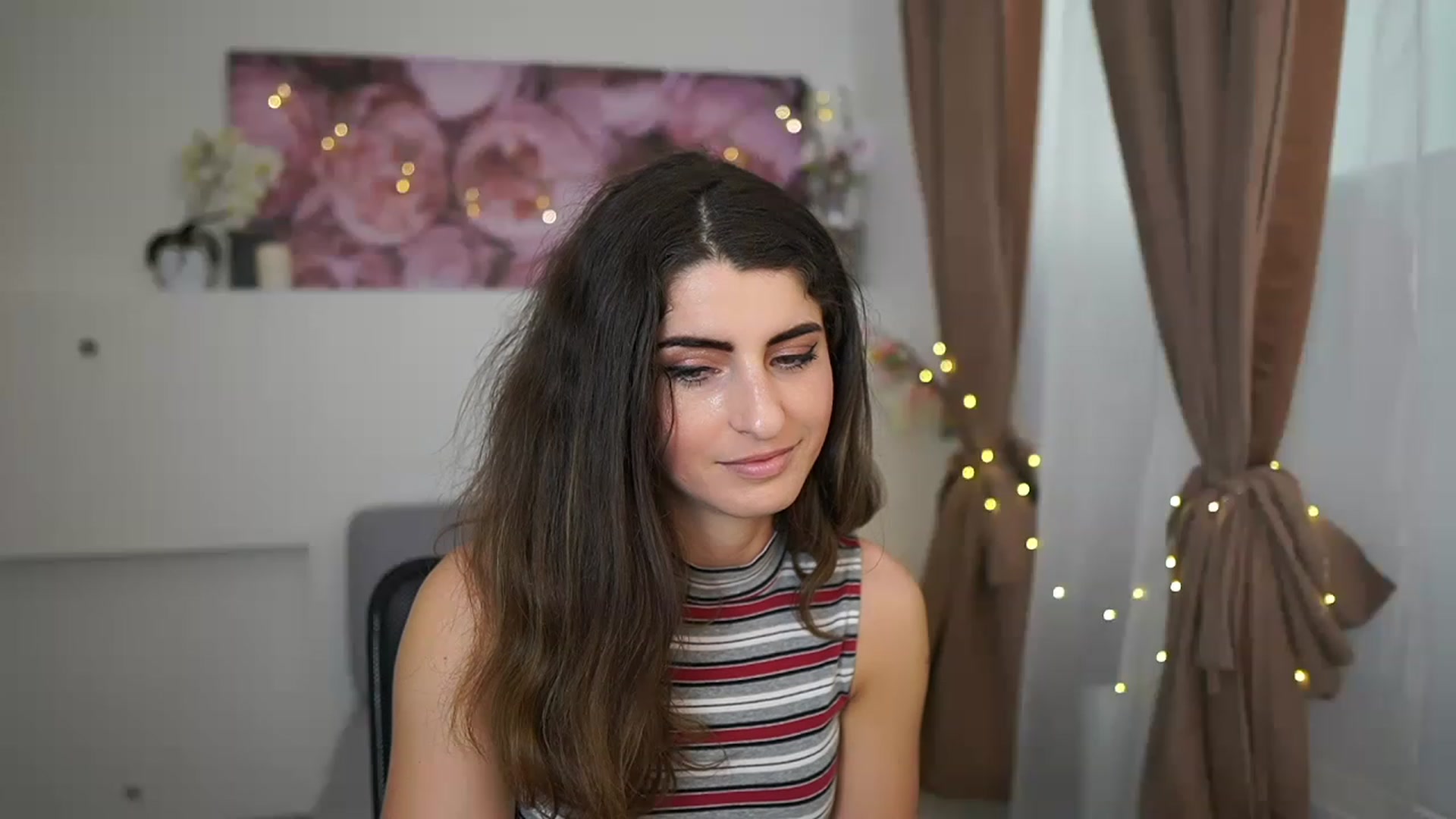 Gallery image thumbnail from EVA__LOVIA_'s myfreecams stream on, 04/13/2023, 11:37 image 8 of 20