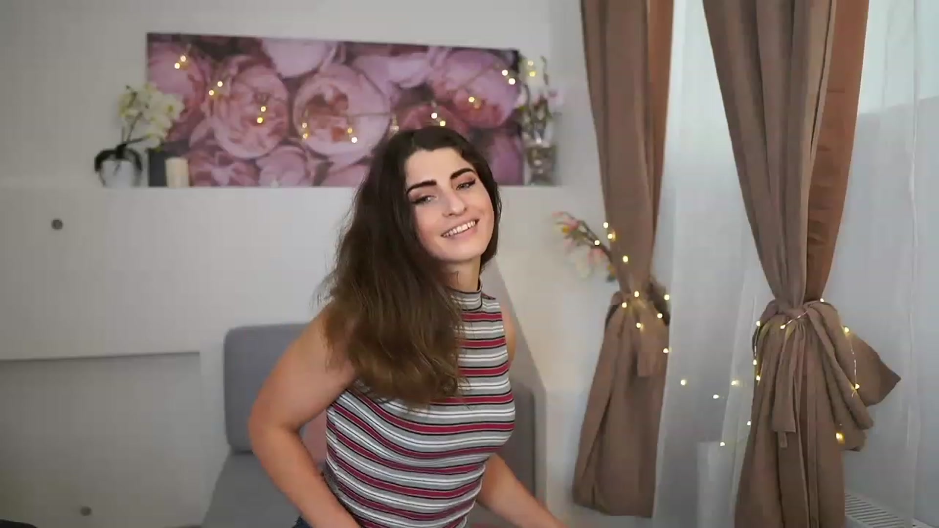 Gallery image thumbnail from EVA__LOVIA_'s myfreecams stream on, 04/13/2023, 11:37 image 15 of 20