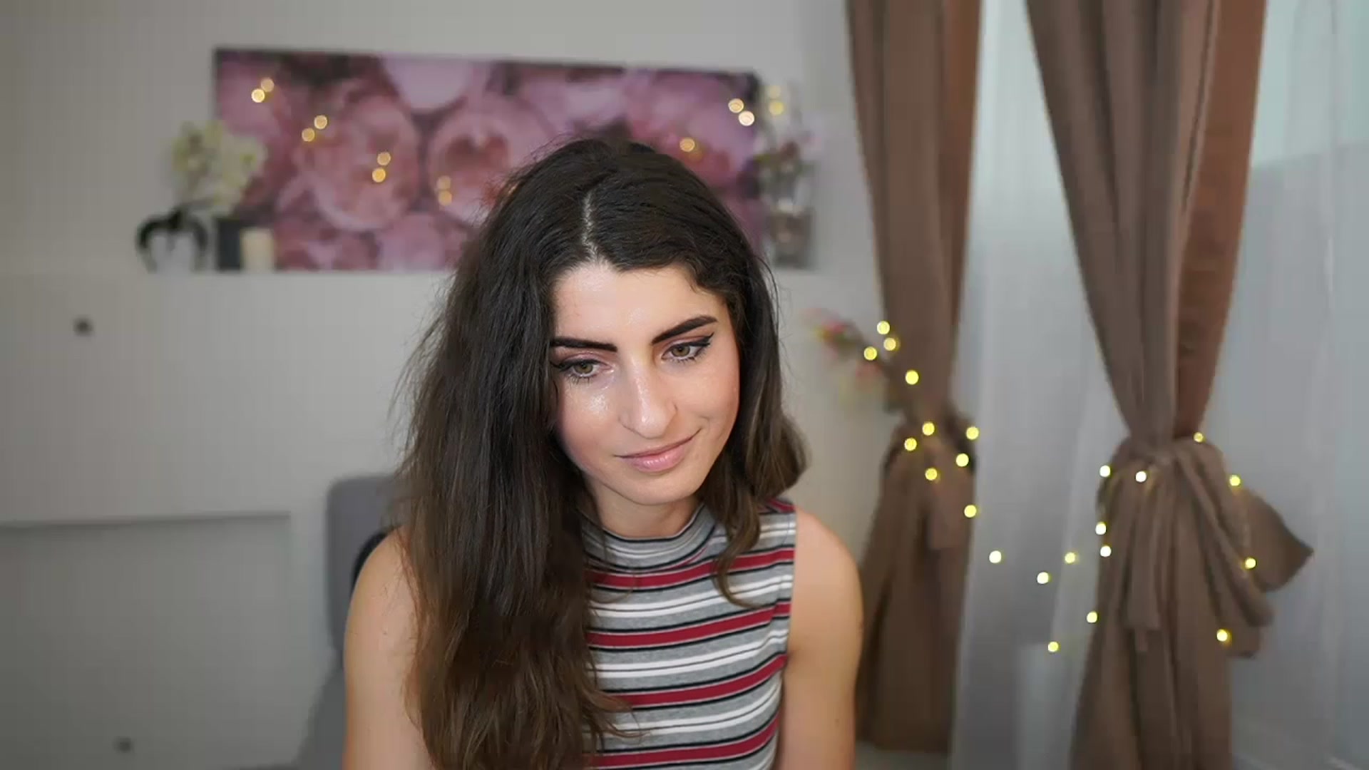 Gallery image thumbnail from EVA__LOVIA_'s myfreecams stream on, 04/13/2023, 11:37 image 5 of 20