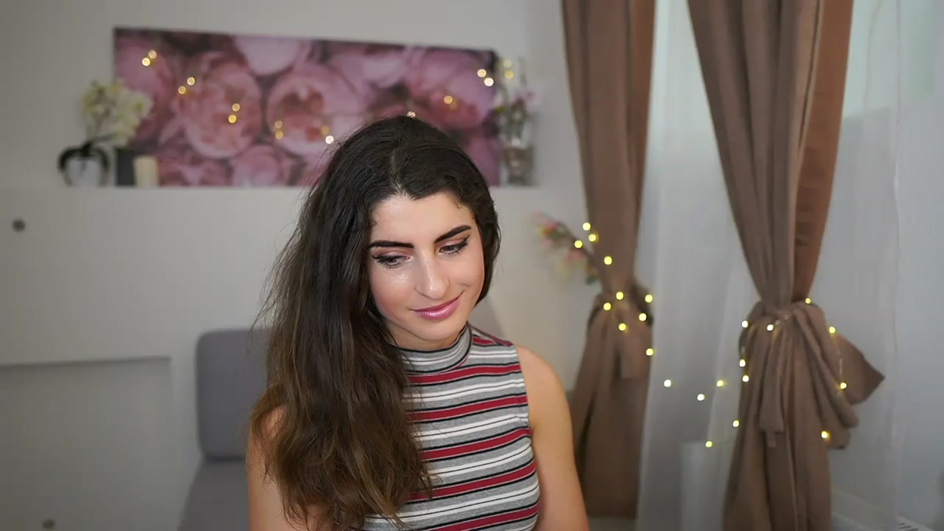Gallery image thumbnail from EVA__LOVIA_'s myfreecams stream on, 04/13/2023, 12:50 image 17 of 20