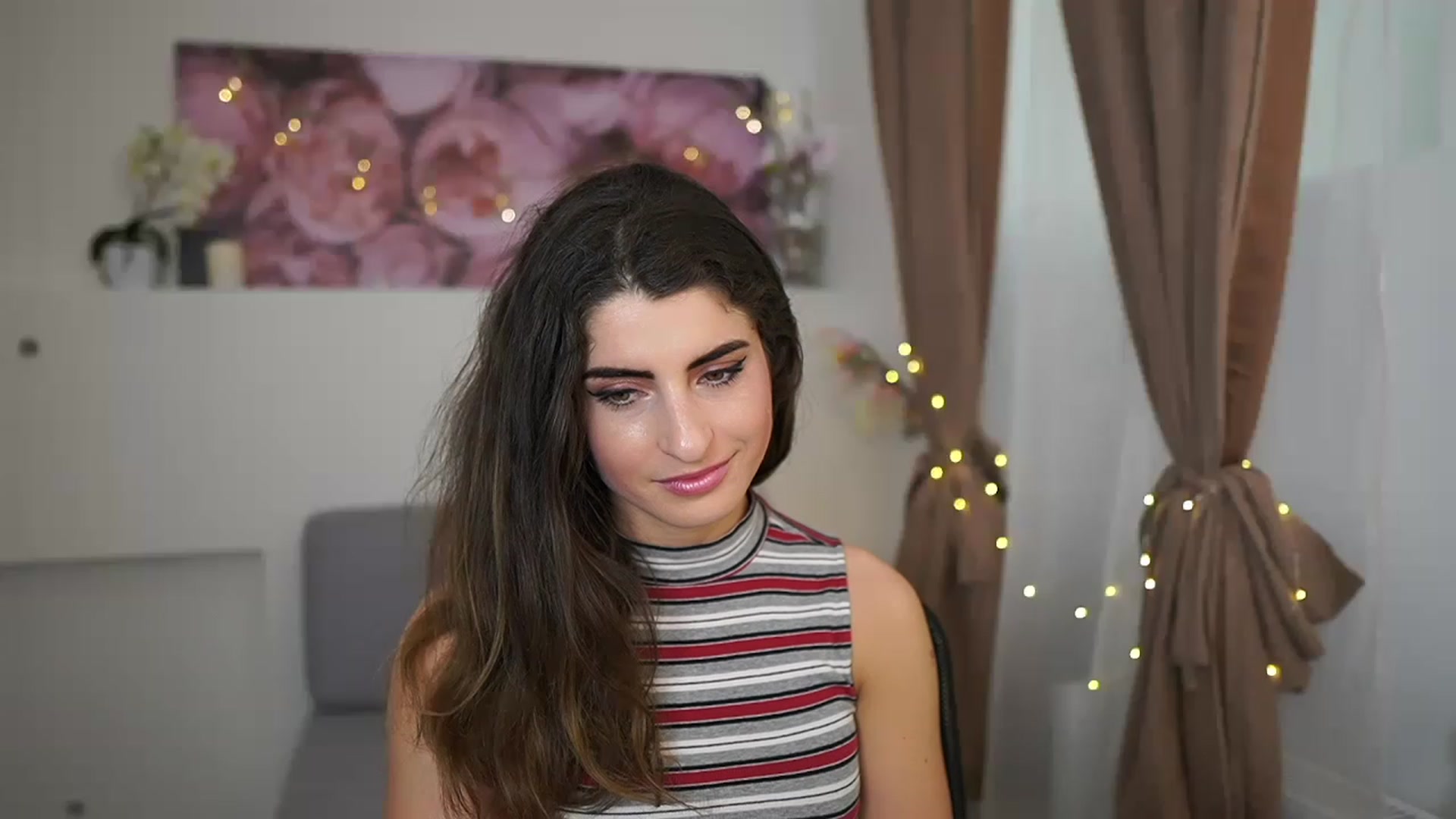 Gallery image thumbnail from EVA__LOVIA_'s myfreecams stream on, 04/13/2023, 12:50 image 14 of 20