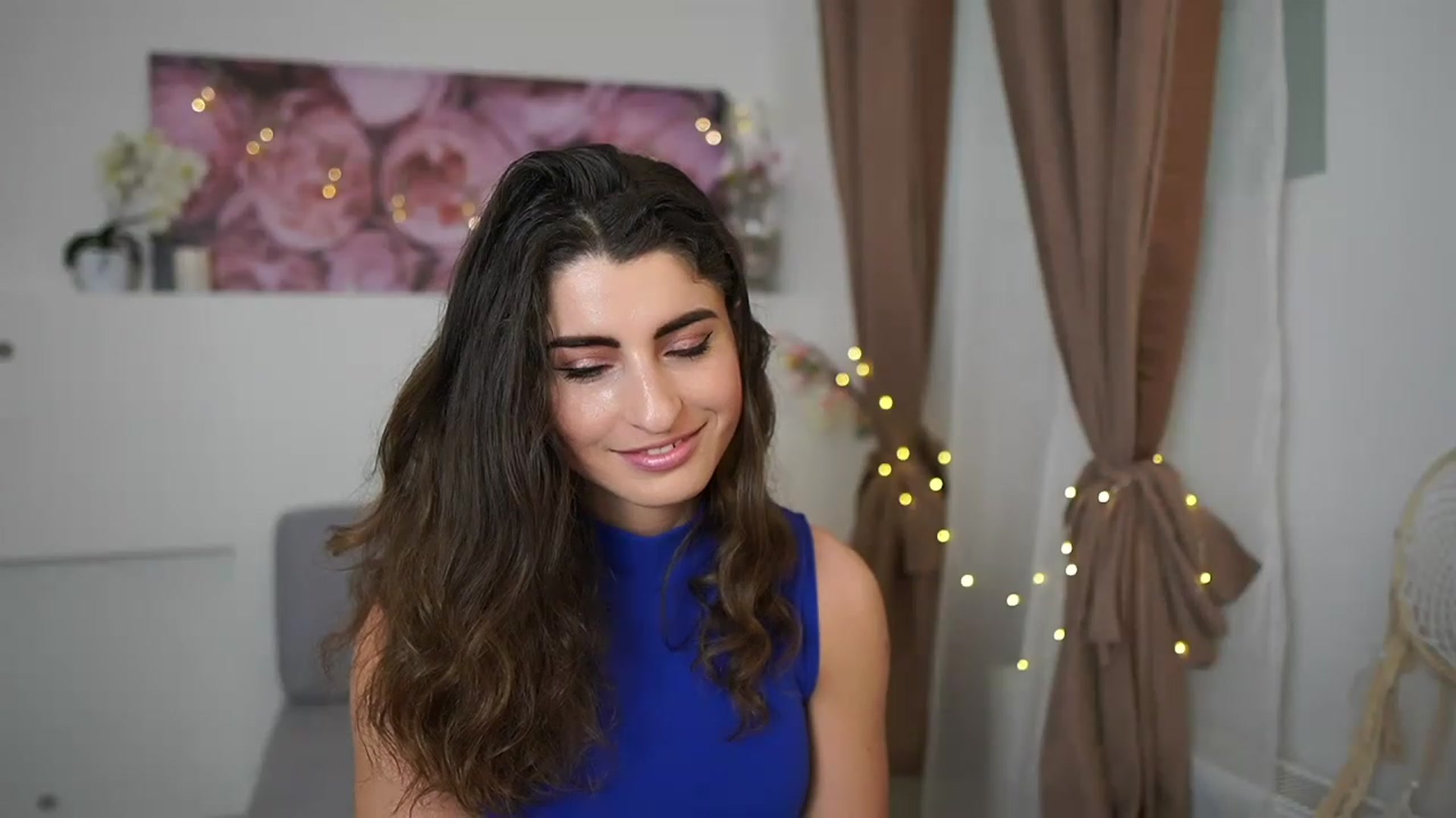 Gallery image thumbnail from EVA__LOVIA_'s myfreecams stream on, 04/14/2023, 10:38 image 18 of 20