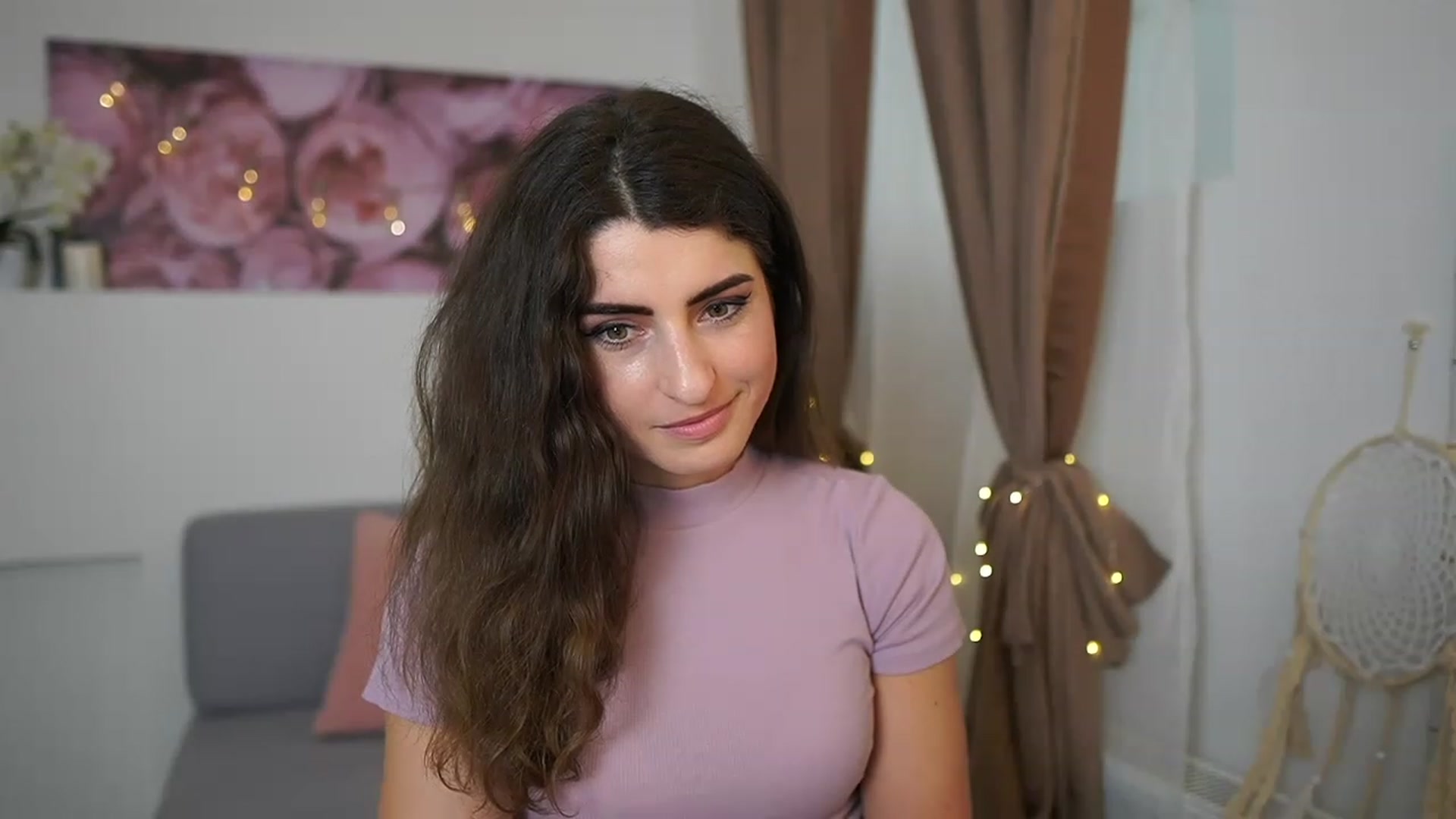 Gallery image thumbnail from EVA__LOVIA_'s myfreecams stream on, 04/16/2023, 14:17 image 13 of 20