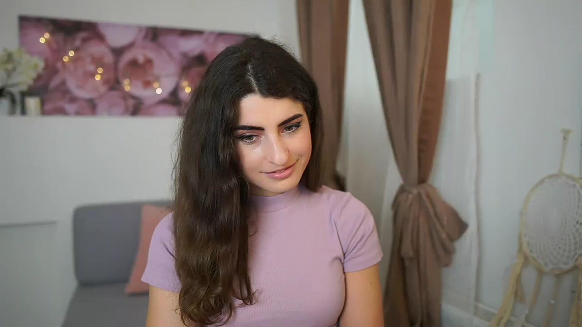 Gallery image thumbnail from EVA__LOVIA_'s myfreecams stream on, 04/16/2023, 14:17 image 3 of 20