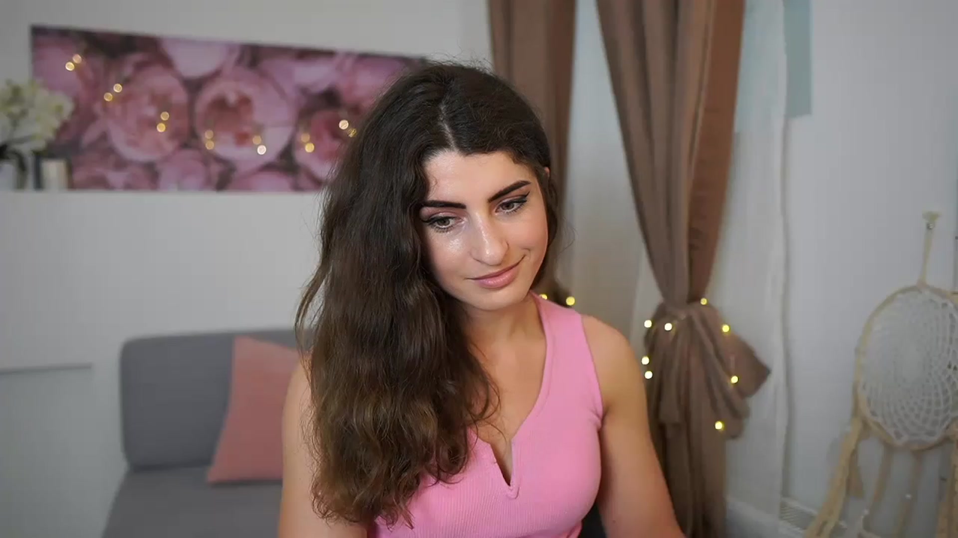 Gallery image thumbnail from EVA__LOVIA_'s myfreecams stream on, 04/16/2023, 15:05 image 4 of 20
