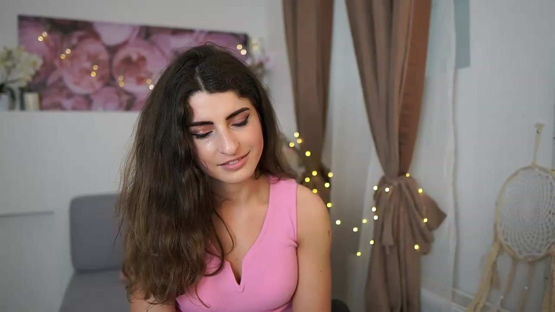 Gallery image thumbnail from EVA__LOVIA_'s myfreecams stream on, 04/16/2023, 15:05 image 15 of 20