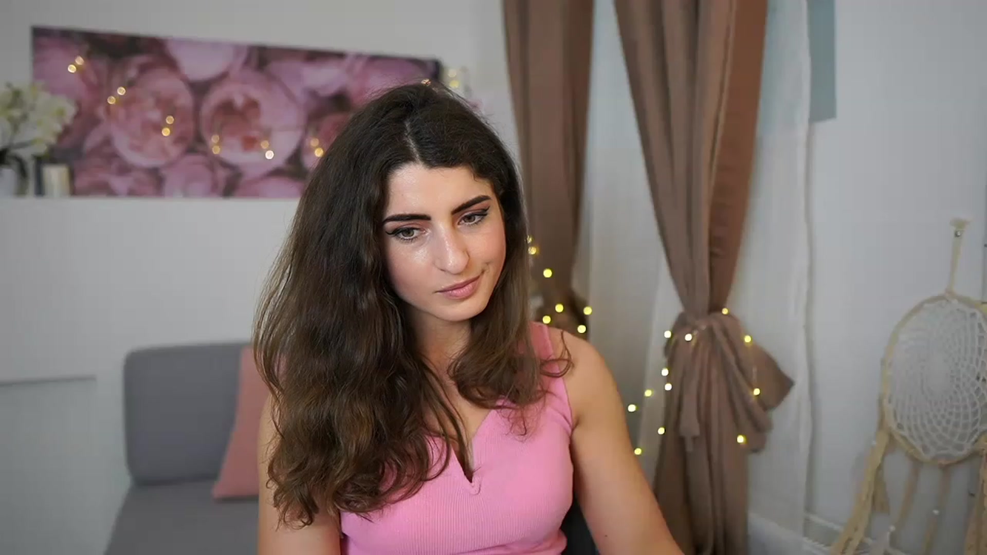 Gallery image thumbnail from EVA__LOVIA_'s myfreecams stream on, 04/16/2023, 15:05 image 19 of 20