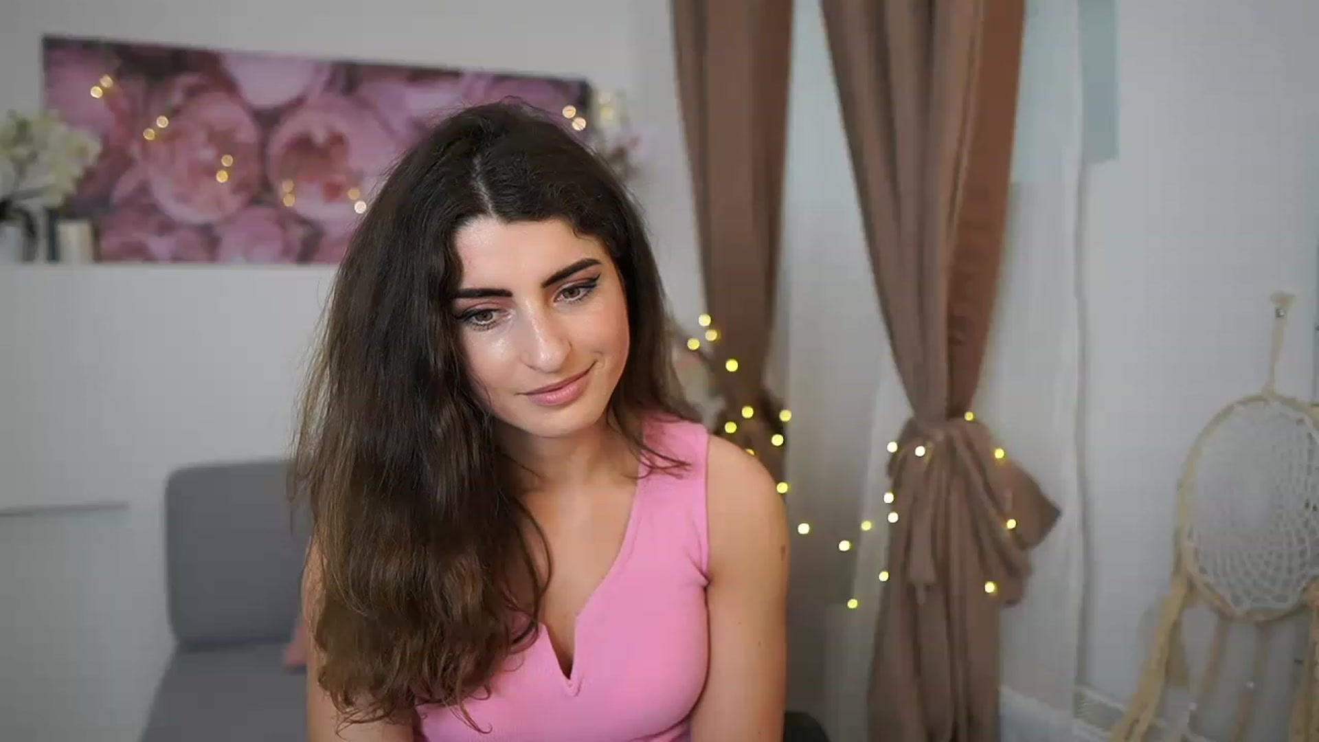 Gallery image thumbnail from EVA__LOVIA_'s myfreecams stream on, 04/16/2023, 15:05 image 13 of 20