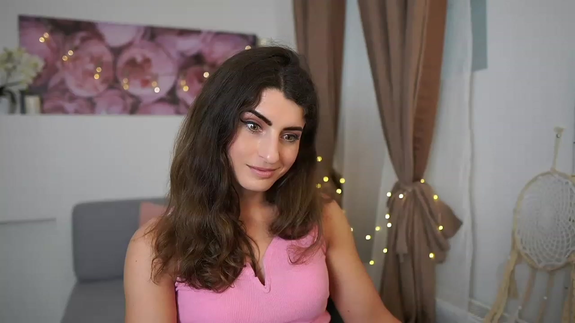 Gallery image thumbnail from EVA__LOVIA_'s myfreecams stream on, 04/16/2023, 15:05 image 18 of 20